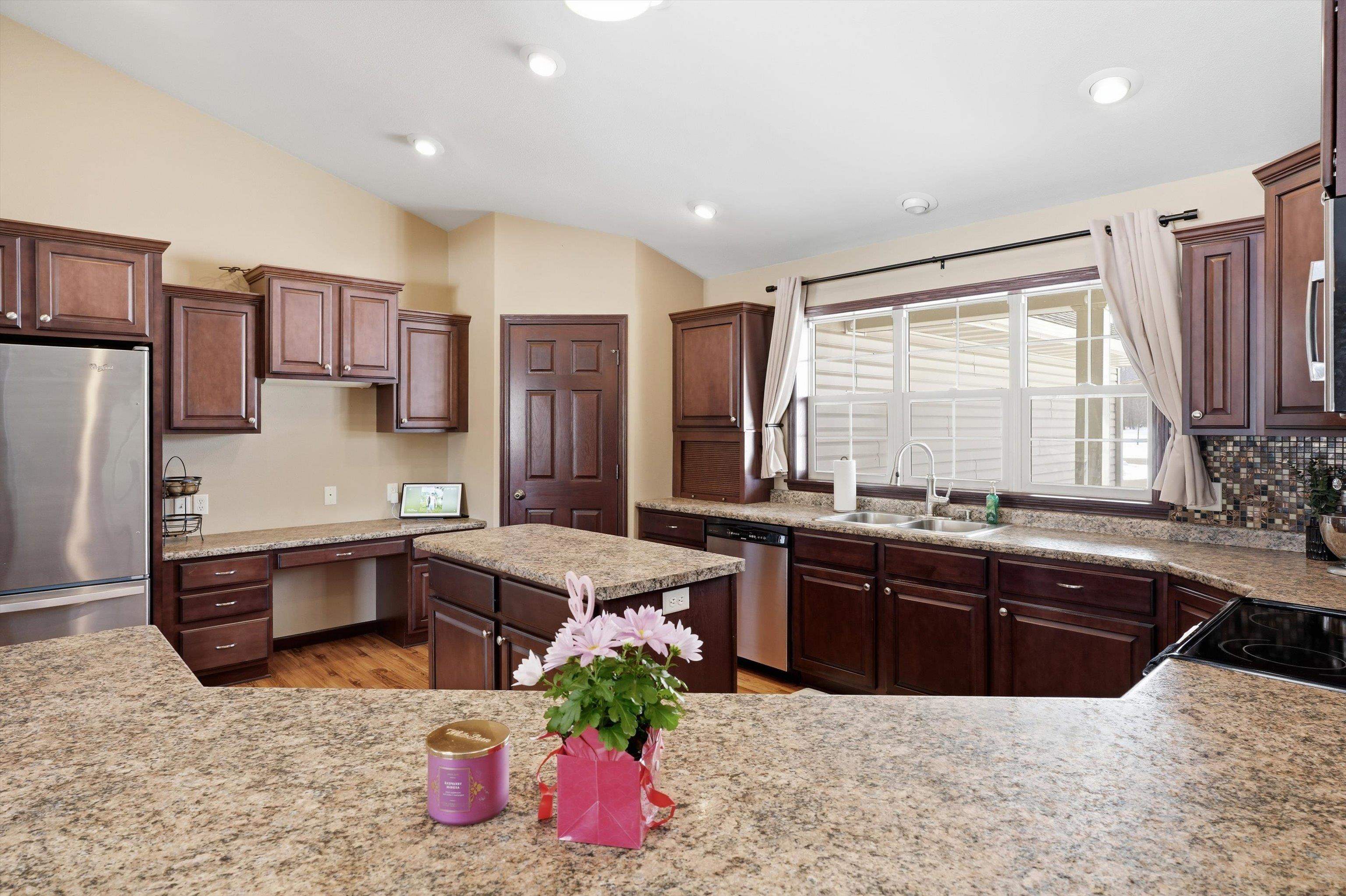 105428 WOODRIDGE DRIVE, Marshfield, Wisconsin 54449, 4 Bedrooms Bedrooms, ,2 BathroomsBathrooms,Residential,For Sale,105428 WOODRIDGE DRIVE,22600840