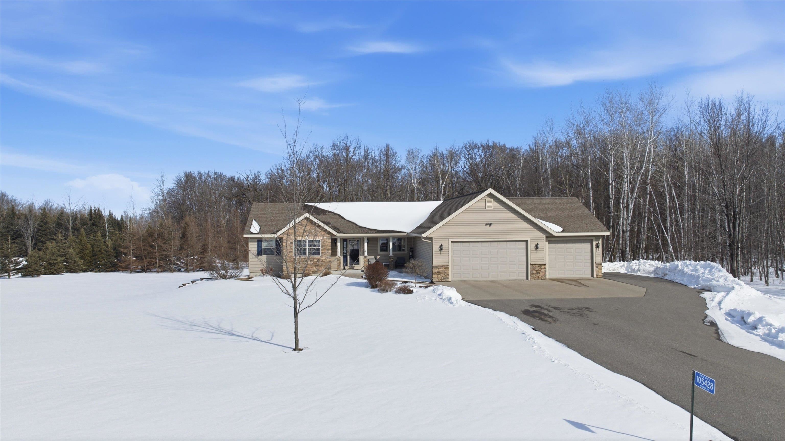 105428 WOODRIDGE DRIVE, Marshfield, Wisconsin 54449, 4 Bedrooms Bedrooms, ,2 BathroomsBathrooms,Residential,For Sale,105428 WOODRIDGE DRIVE,22600840