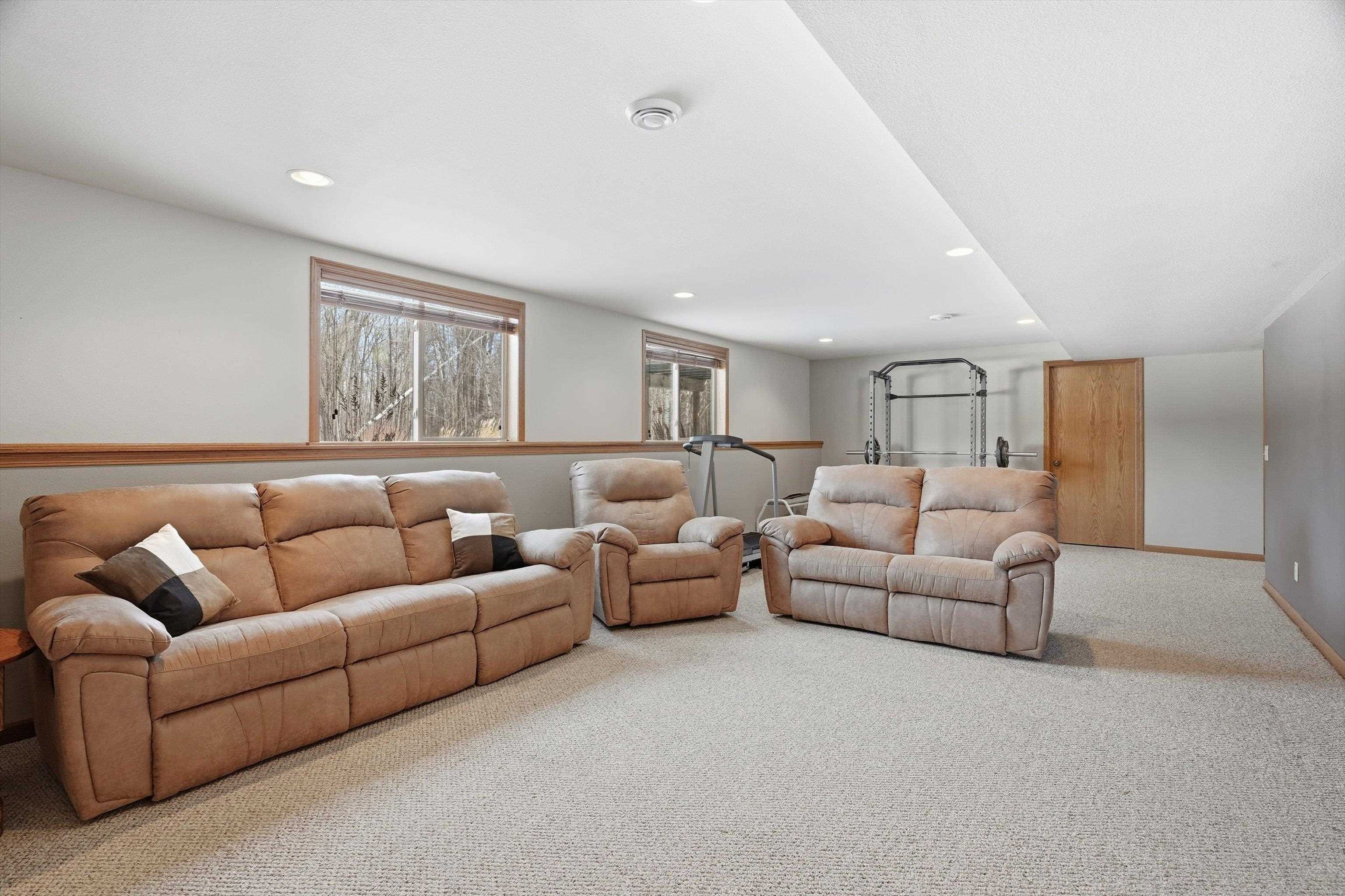 105428 WOODRIDGE DRIVE, Marshfield, Wisconsin 54449, 4 Bedrooms Bedrooms, ,2 BathroomsBathrooms,Residential,For Sale,105428 WOODRIDGE DRIVE,22600840