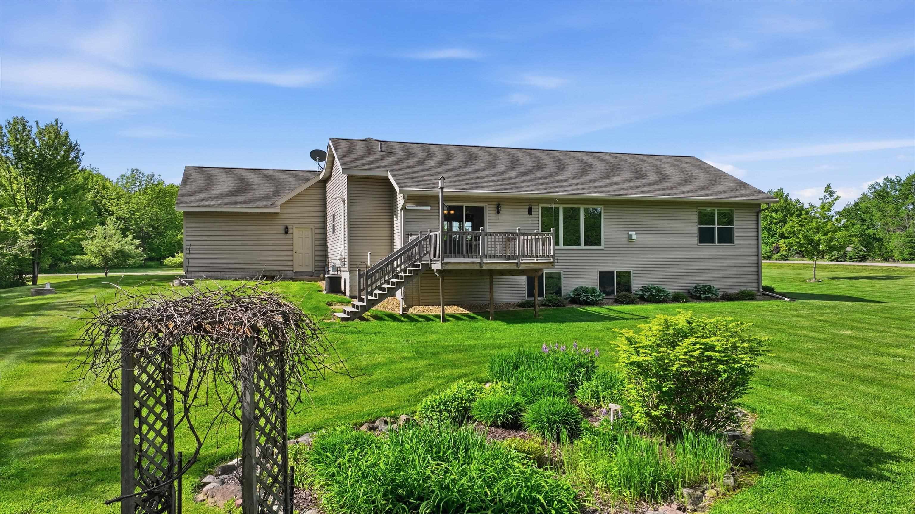 105428 WOODRIDGE DRIVE, Marshfield, Wisconsin 54449, 4 Bedrooms Bedrooms, ,2 BathroomsBathrooms,Residential,For Sale,105428 WOODRIDGE DRIVE,22600840