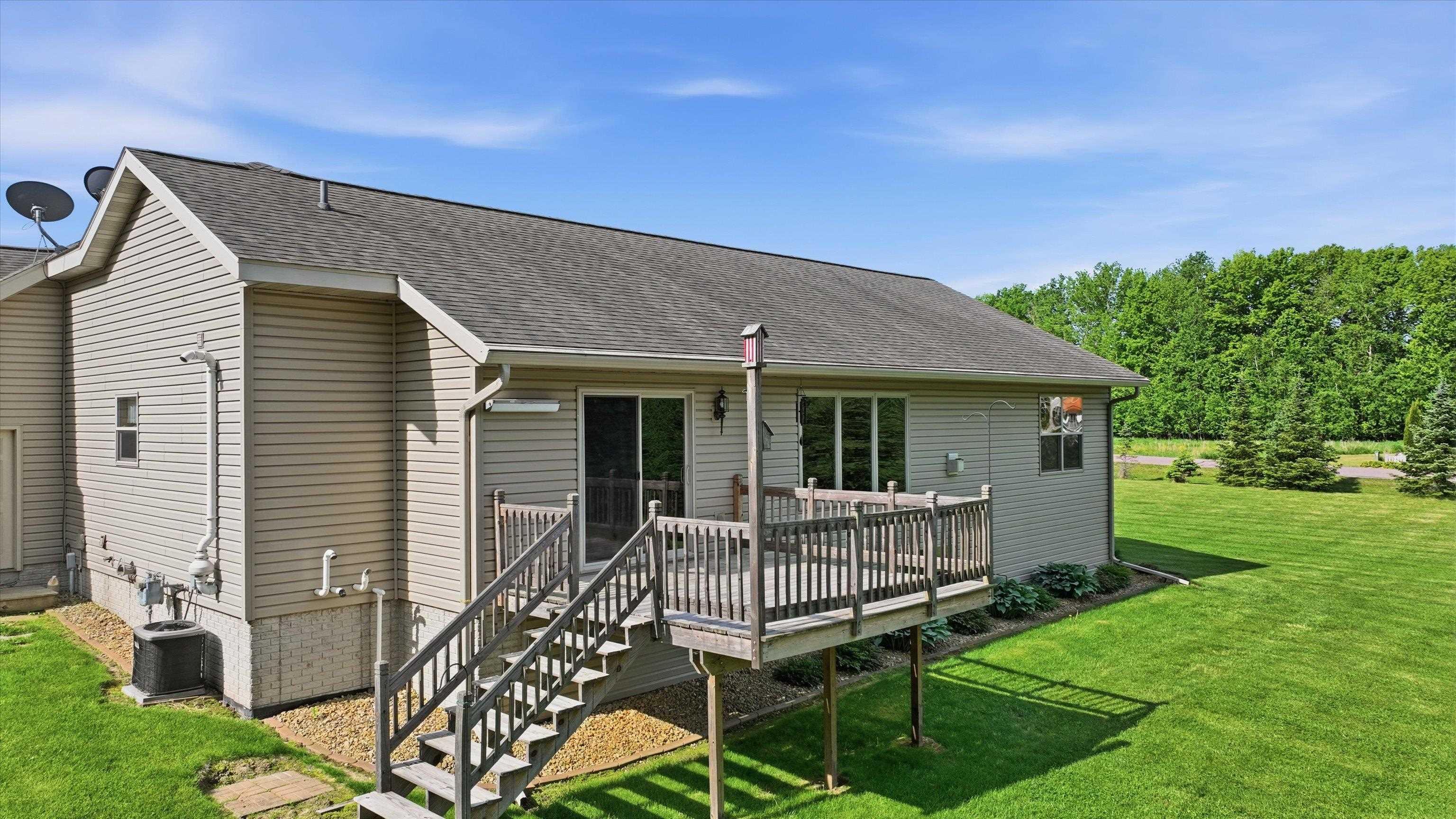 105428 WOODRIDGE DRIVE, Marshfield, Wisconsin 54449, 4 Bedrooms Bedrooms, ,2 BathroomsBathrooms,Residential,For Sale,105428 WOODRIDGE DRIVE,22600840