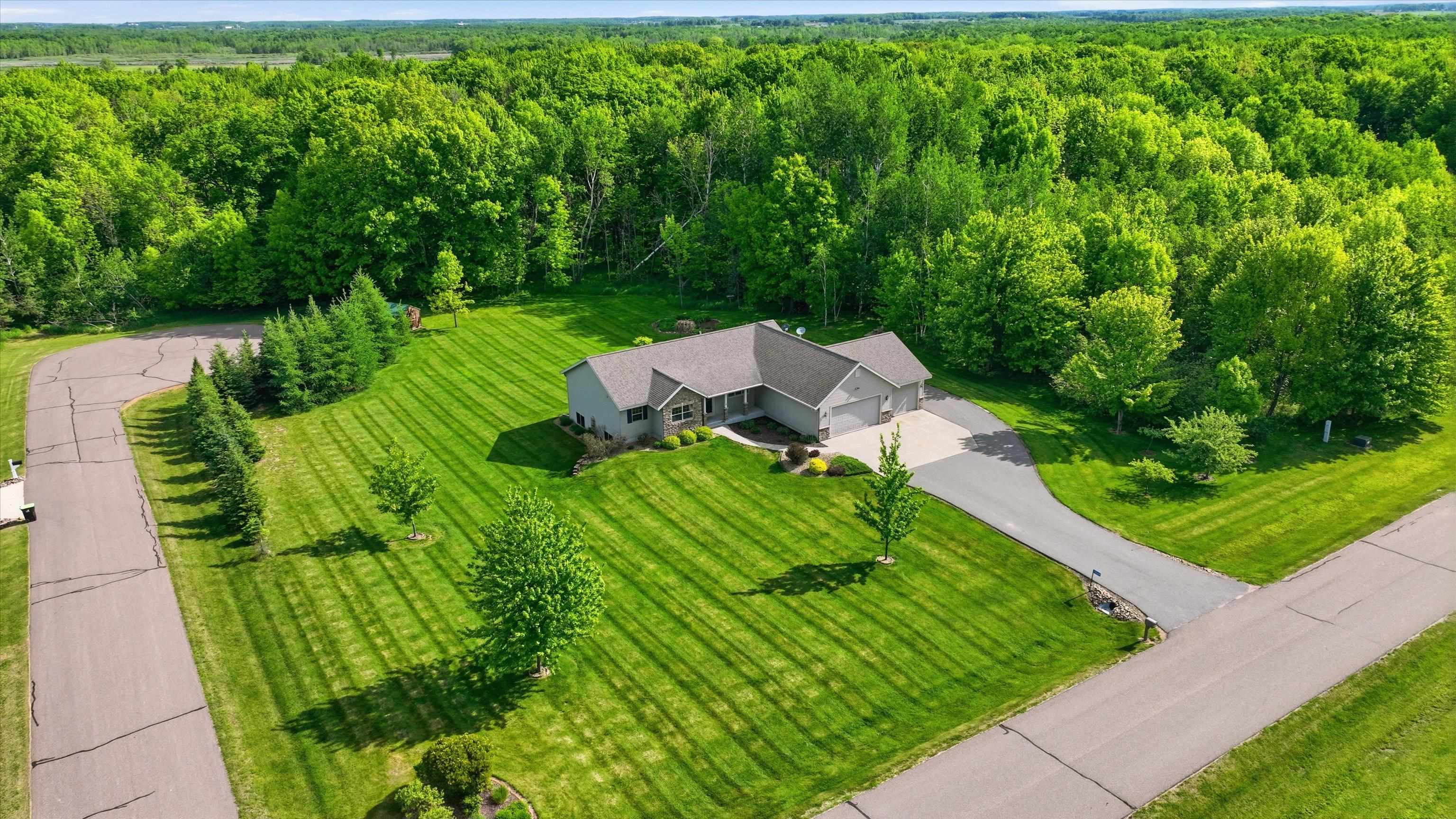 105428 WOODRIDGE DRIVE, Marshfield, Wisconsin 54449, 4 Bedrooms Bedrooms, ,2 BathroomsBathrooms,Residential,For Sale,105428 WOODRIDGE DRIVE,22600840