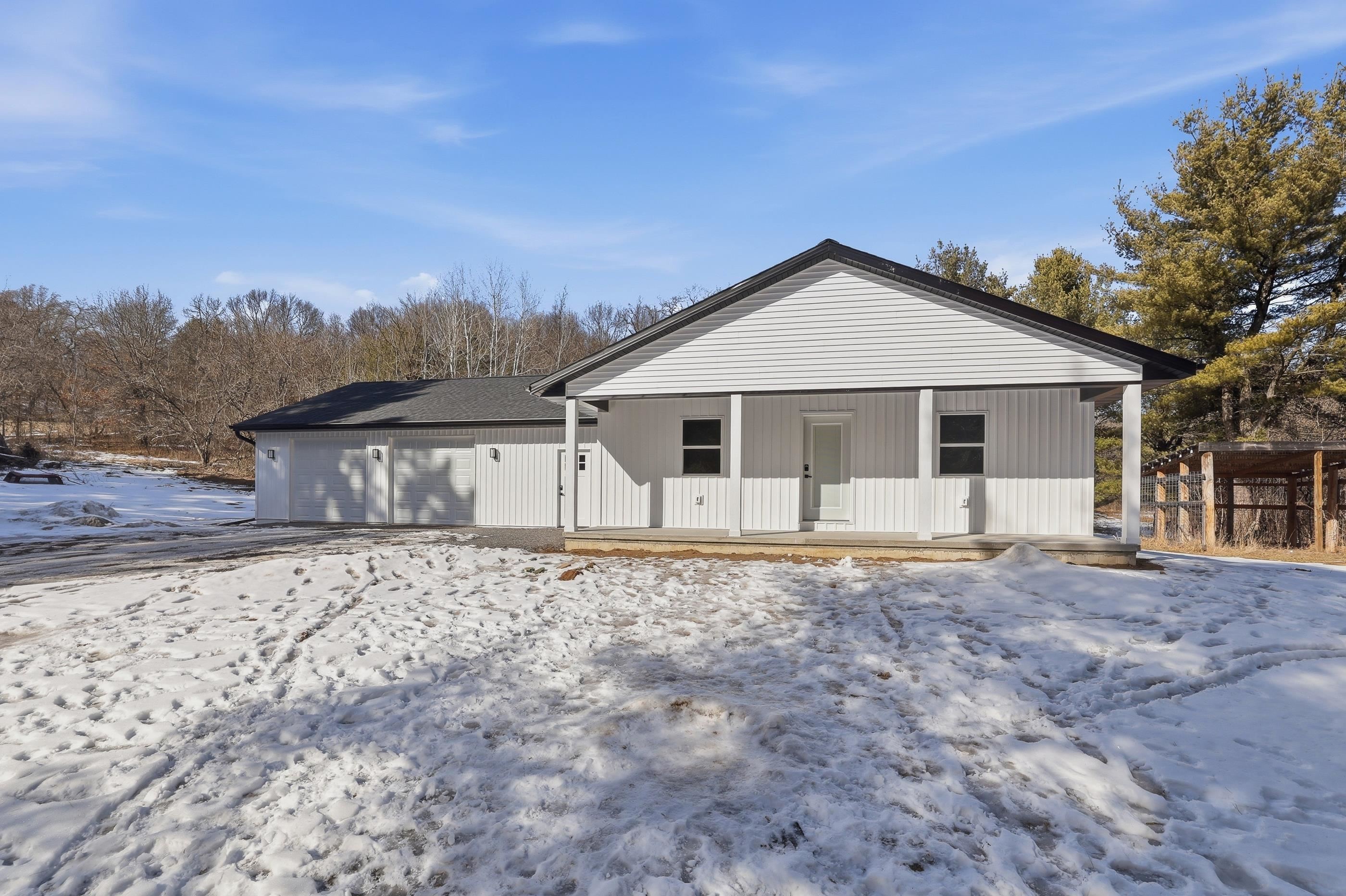 10028 OAKDALE DRIVE, Almond, Wisconsin 54909, 3 Bedrooms Bedrooms, ,2 BathroomsBathrooms,Residential,For Sale,10028 OAKDALE DRIVE,22600844