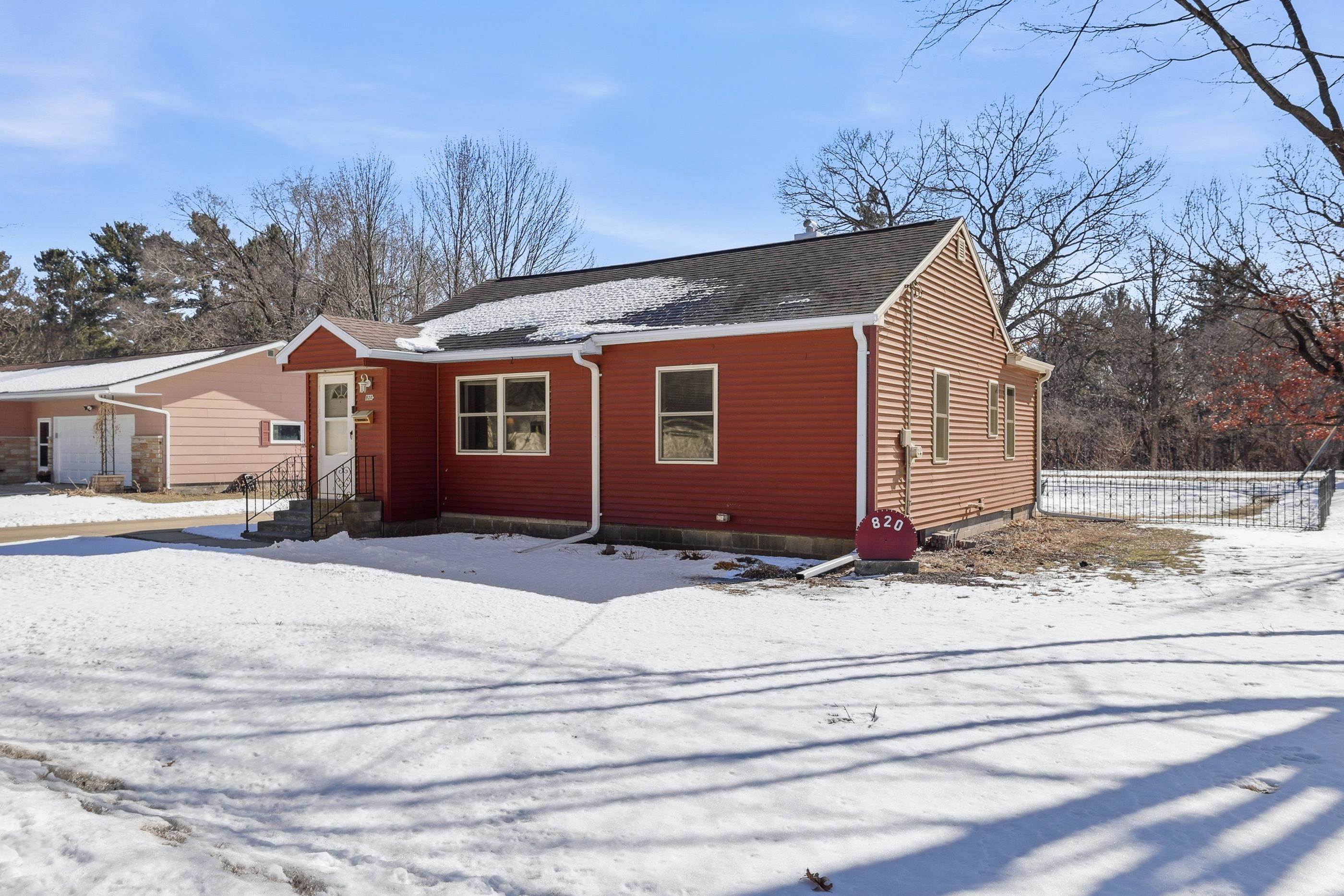 820 W FOURTH STREET, Mosinee, Wisconsin 54455, 2 Bedrooms Bedrooms, ,1 BathroomBathrooms,Residential,For Sale,820 W FOURTH STREET,22600847