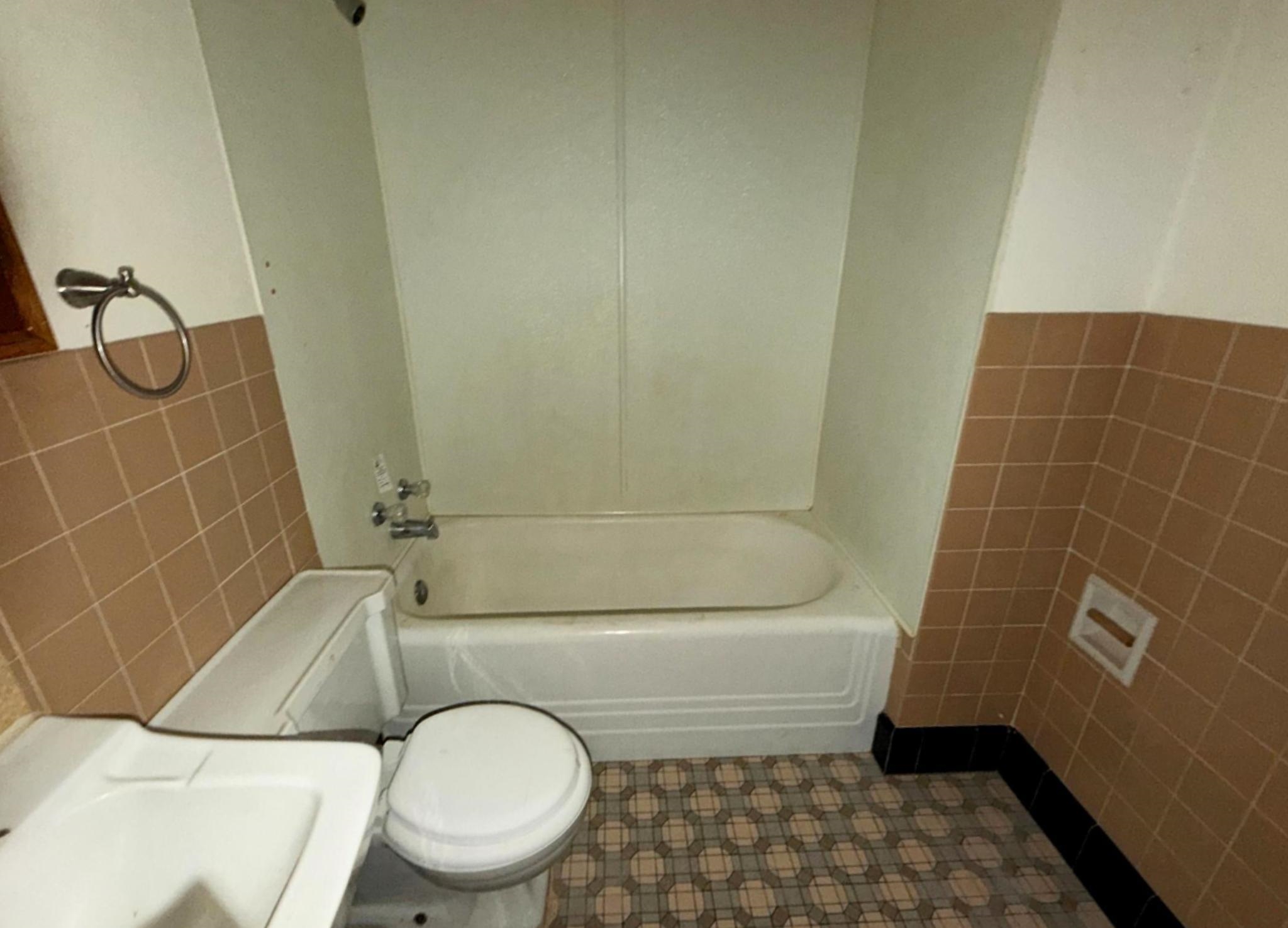 304 LINWOOD AVENUE, PARK RIDGE, Wisconsin 54481, 4 Bedrooms Bedrooms, ,2 BathroomsBathrooms,Residential,For Sale,304 LINWOOD AVENUE,22600849