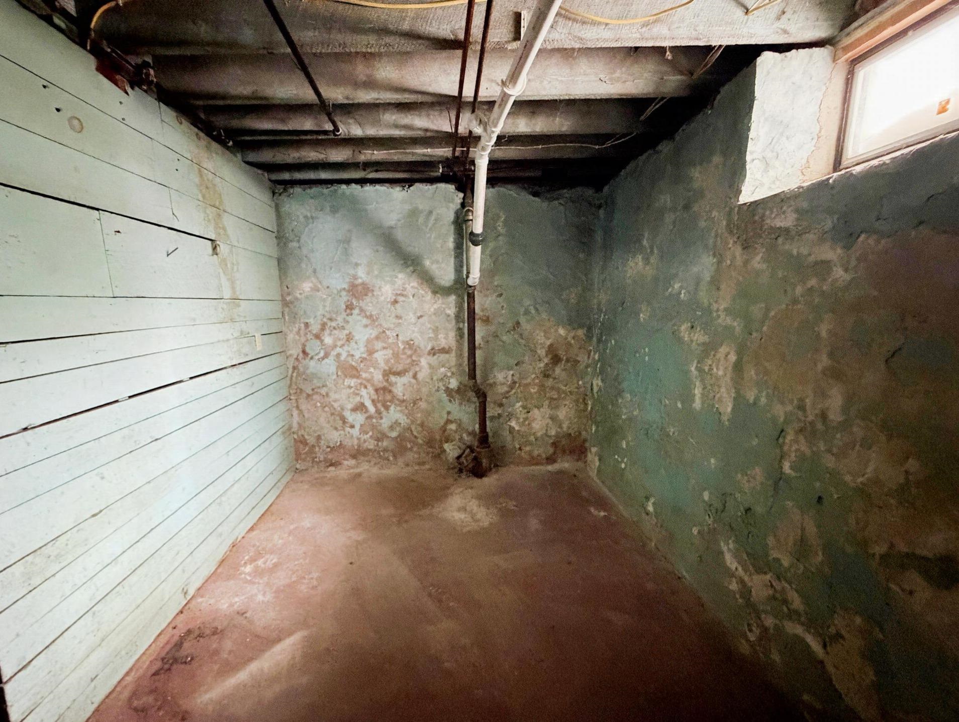 304 LINWOOD AVENUE, PARK RIDGE, Wisconsin 54481, 4 Bedrooms Bedrooms, ,2 BathroomsBathrooms,Residential,For Sale,304 LINWOOD AVENUE,22600849