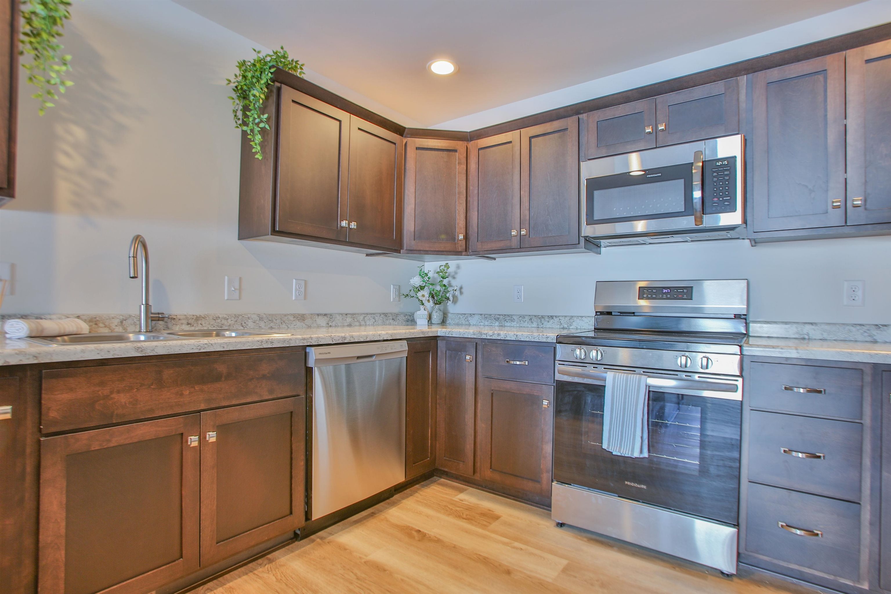 980 MORNING STAR LANE, Plover, Wisconsin 54467, 2 Bedrooms Bedrooms, ,1 BathroomBathrooms,Residential,For Sale,980 MORNING STAR LANE,22600856