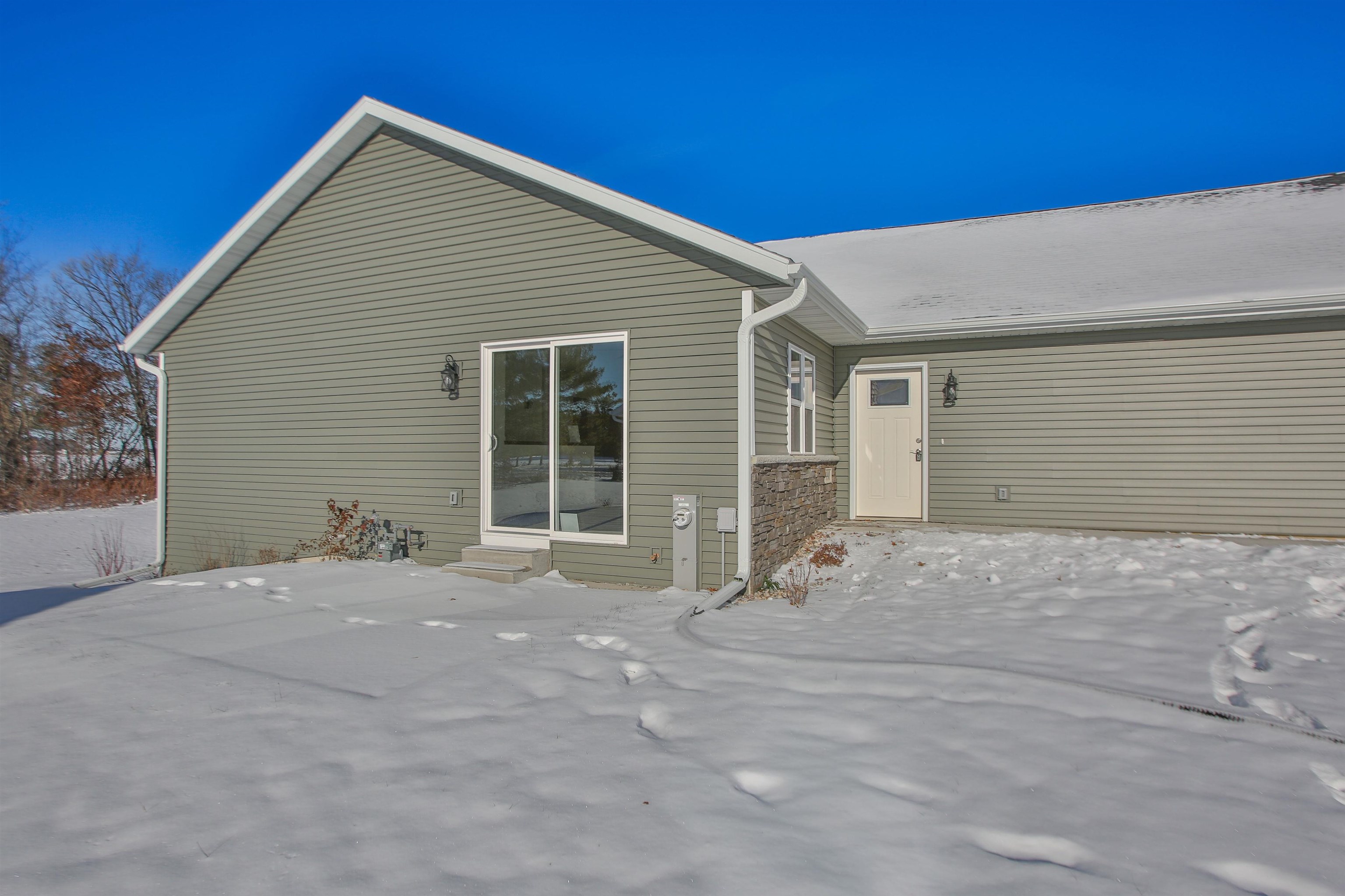 990 MORNING STAR LANE, Plover, Wisconsin 54467, 1 Bedroom Bedrooms, ,1 BathroomBathrooms,Residential,For Sale,990 MORNING STAR LANE,22600858