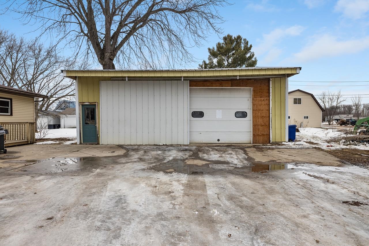 232460 VILAS STREET, Athens, Wisconsin 54411, 5 Bedrooms Bedrooms, ,2 BathroomsBathrooms,Residential,For Sale,232460 VILAS STREET,22600860