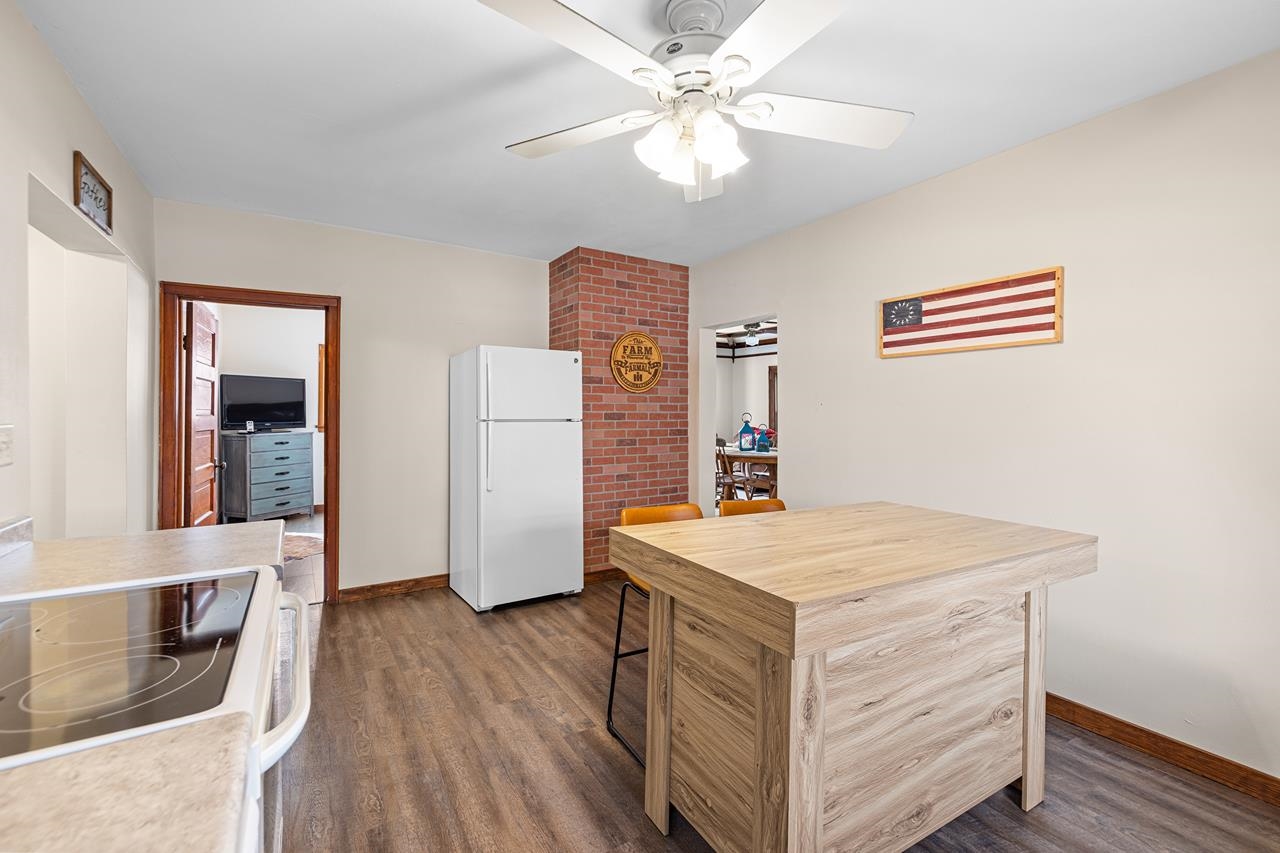 232460 VILAS STREET, Athens, Wisconsin 54411, 5 Bedrooms Bedrooms, ,2 BathroomsBathrooms,Residential,For Sale,232460 VILAS STREET,22600860