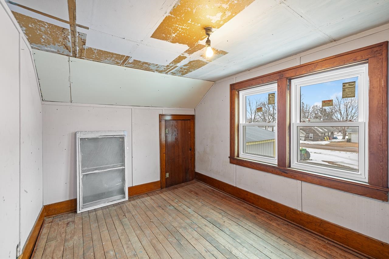 232460 VILAS STREET, Athens, Wisconsin 54411, 5 Bedrooms Bedrooms, ,2 BathroomsBathrooms,Residential,For Sale,232460 VILAS STREET,22600860