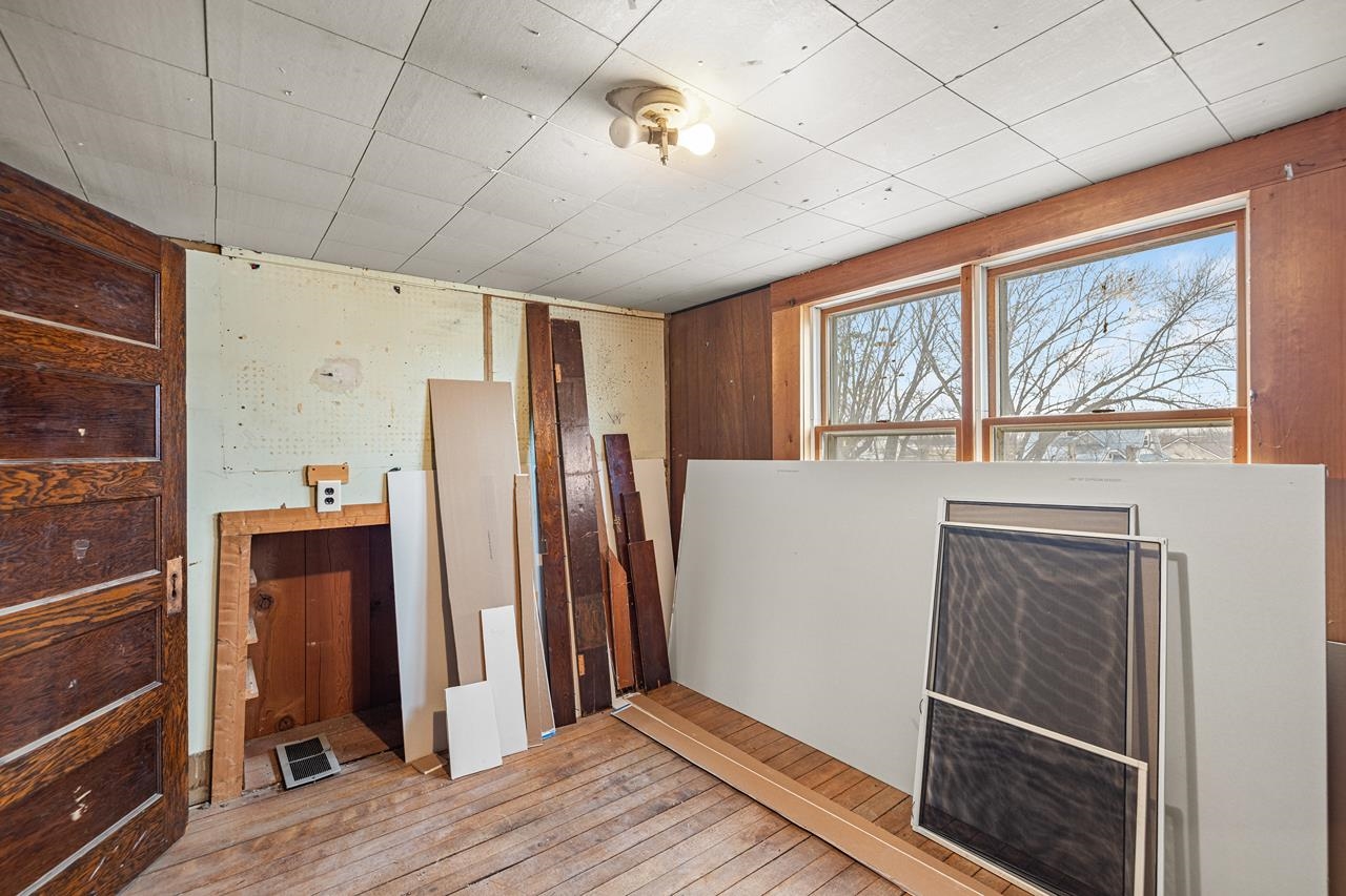 232460 VILAS STREET, Athens, Wisconsin 54411, 5 Bedrooms Bedrooms, ,2 BathroomsBathrooms,Residential,For Sale,232460 VILAS STREET,22600860