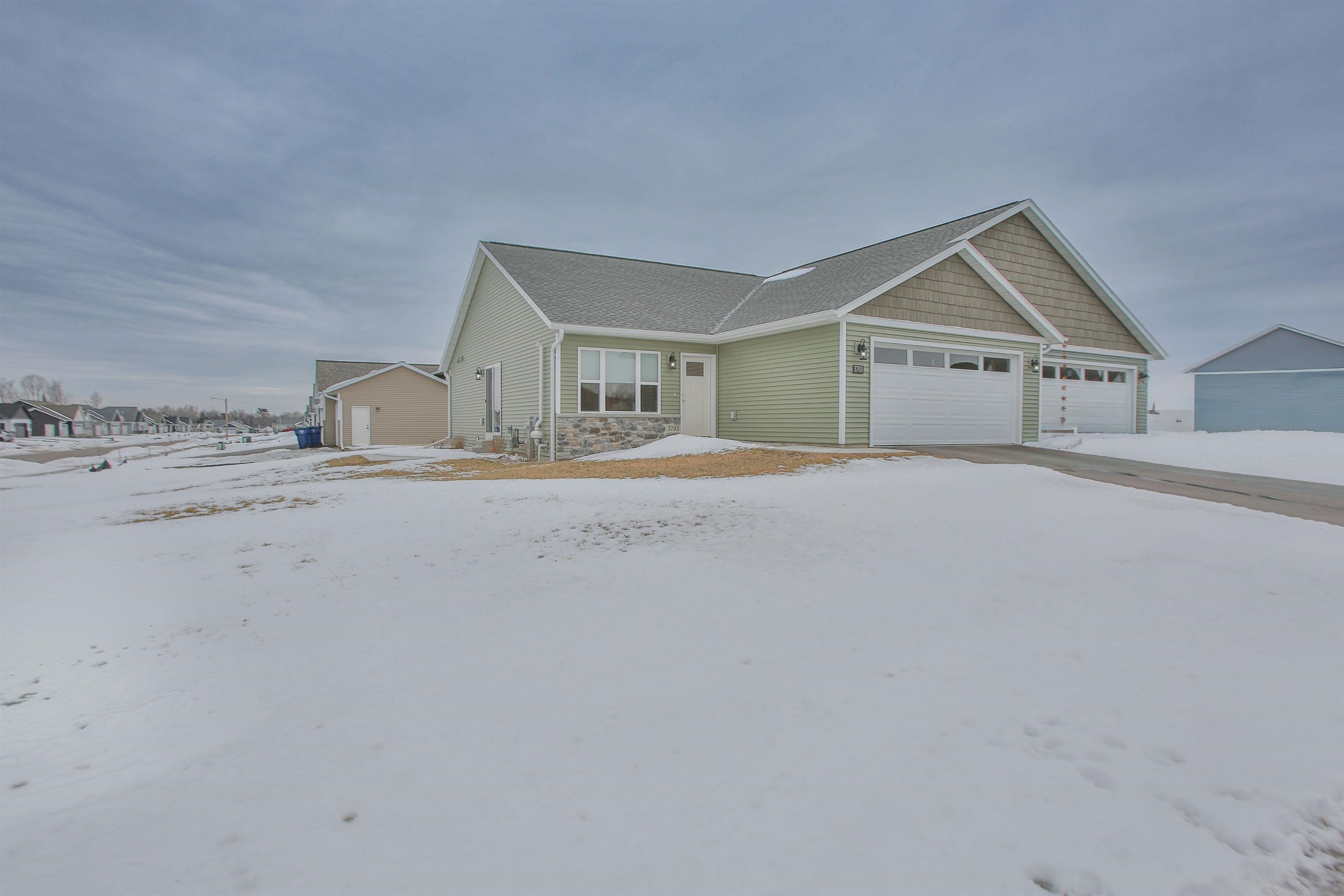 3703 Green Pastures Lane, Weston, Wisconsin 54476, 2 Bedrooms Bedrooms, ,2 BathroomsBathrooms,Residential,For Sale,3703 Green Pastures Lane,22600861