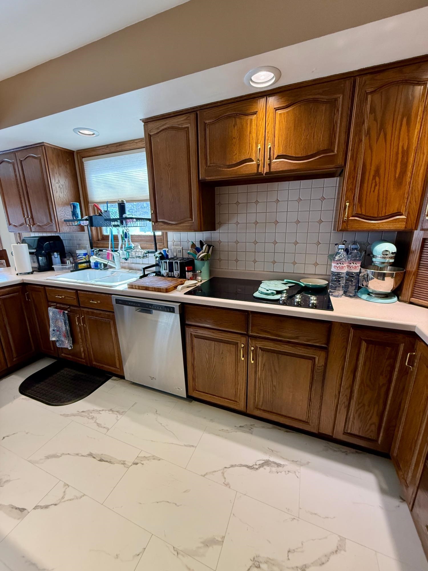 411 MAYFAIR STREET, Antigo, Wisconsin 54409, 3 Bedrooms Bedrooms, ,2 BathroomsBathrooms,Residential,For Sale,411 MAYFAIR STREET,22600863