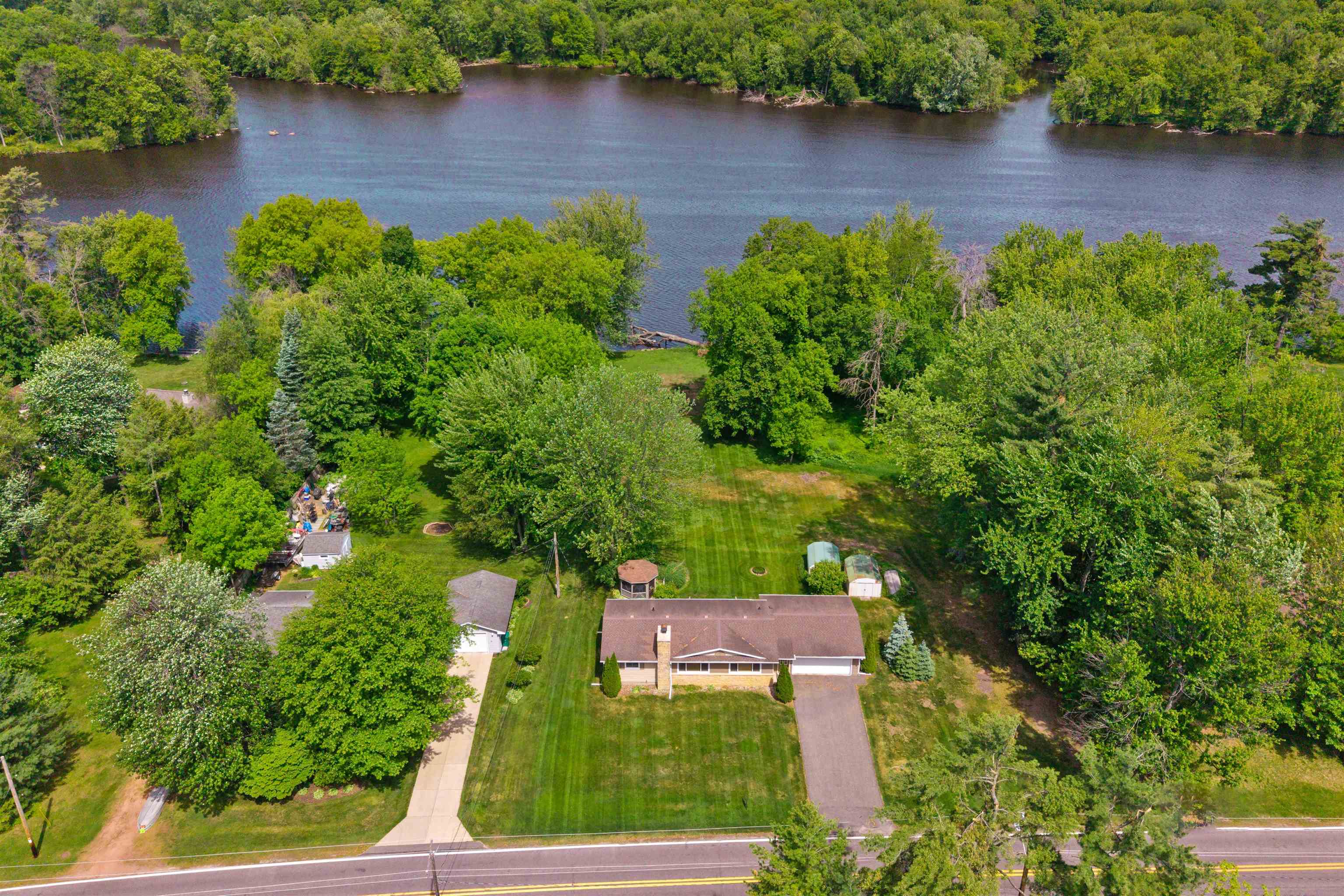 610 S BIRON DRIVE, Wisconsin Rapids, Wisconsin 54494, 2 Bedrooms Bedrooms, ,2 BathroomsBathrooms,Residential,For Sale,610 S BIRON DRIVE,22600864