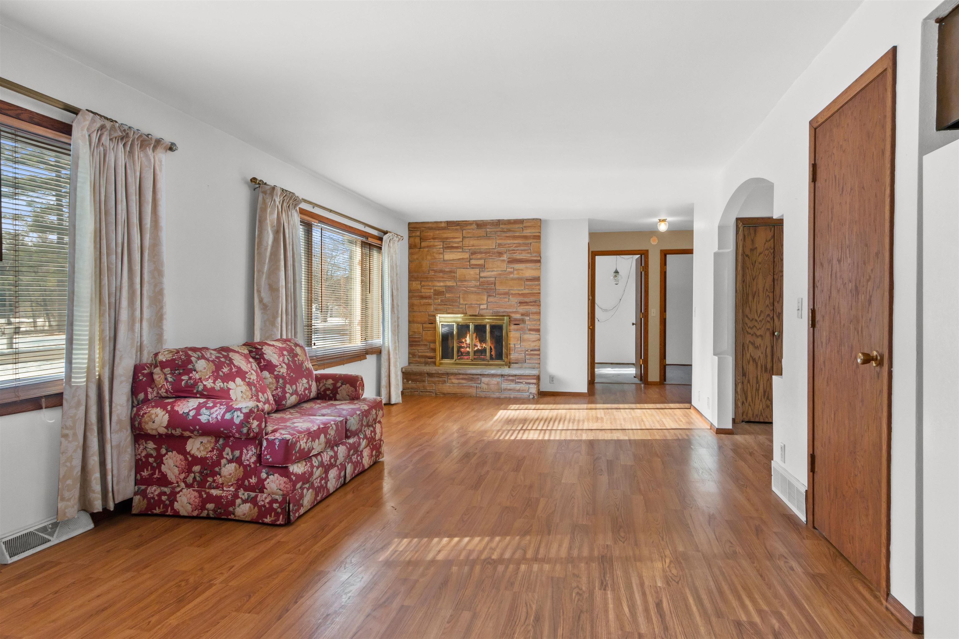 610 S BIRON DRIVE, Wisconsin Rapids, Wisconsin 54494, 2 Bedrooms Bedrooms, ,2 BathroomsBathrooms,Residential,For Sale,610 S BIRON DRIVE,22600864