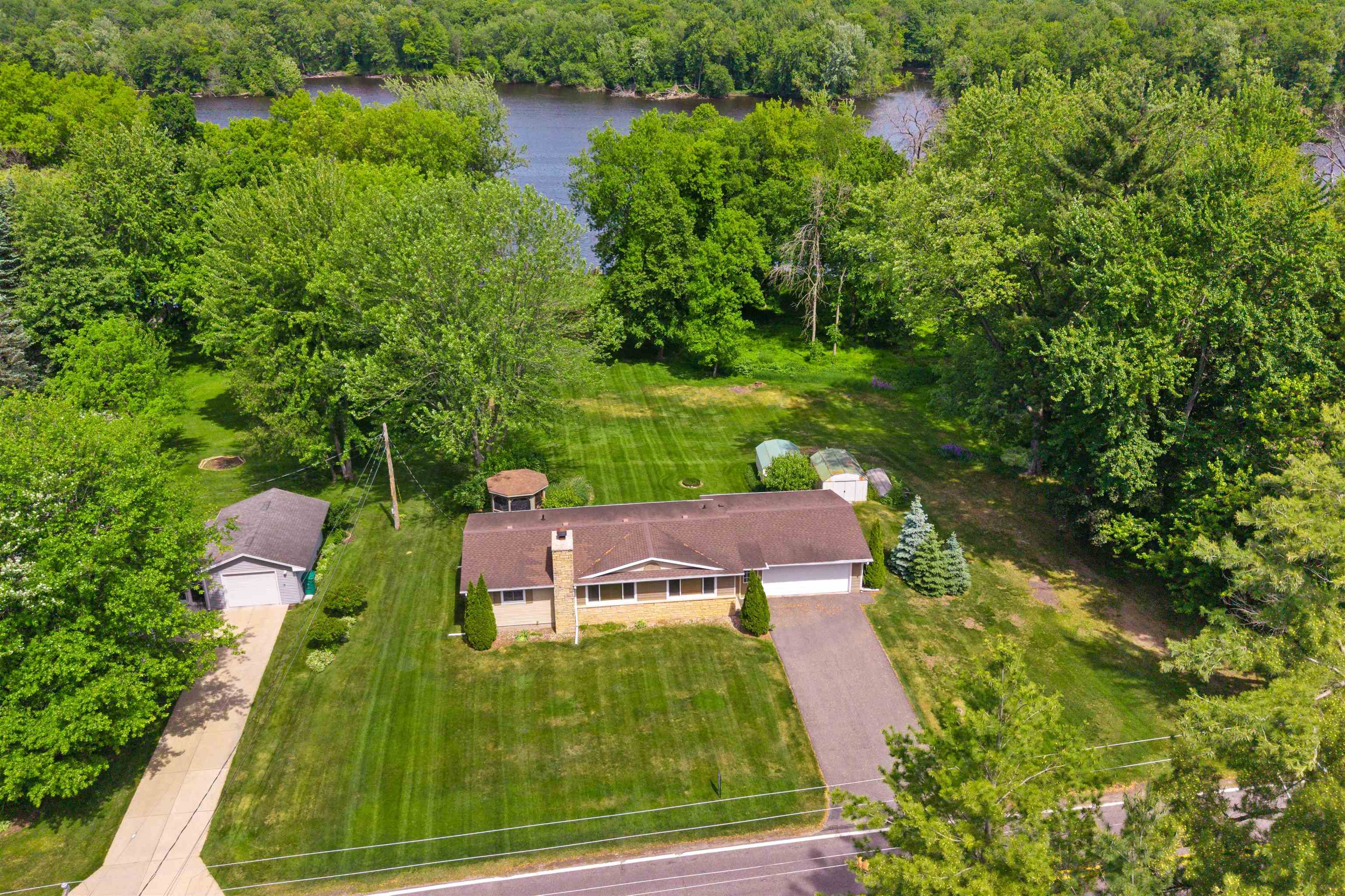 610 S BIRON DRIVE, Wisconsin Rapids, Wisconsin 54494, 2 Bedrooms Bedrooms, ,2 BathroomsBathrooms,Residential,For Sale,610 S BIRON DRIVE,22600864