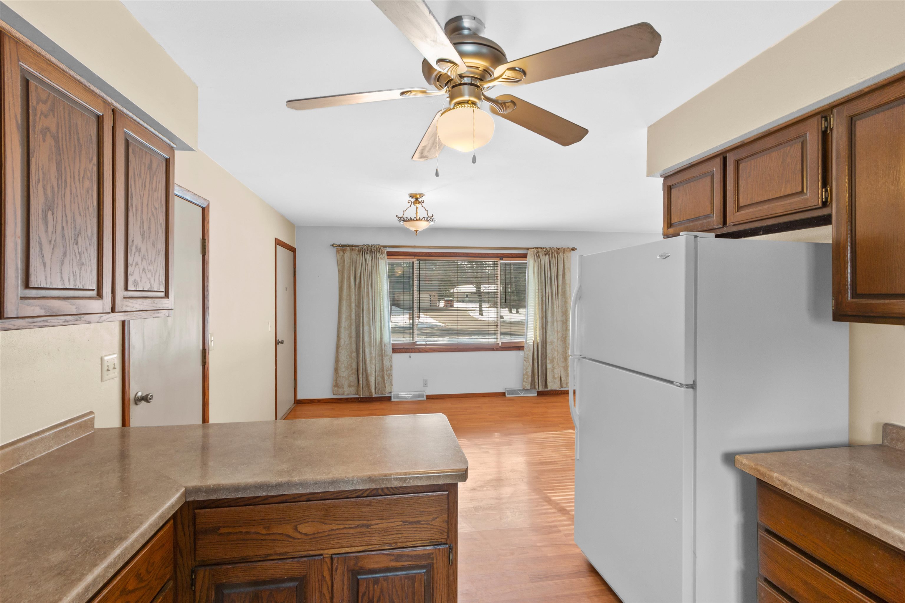 610 S BIRON DRIVE, Wisconsin Rapids, Wisconsin 54494, 2 Bedrooms Bedrooms, ,2 BathroomsBathrooms,Residential,For Sale,610 S BIRON DRIVE,22600864