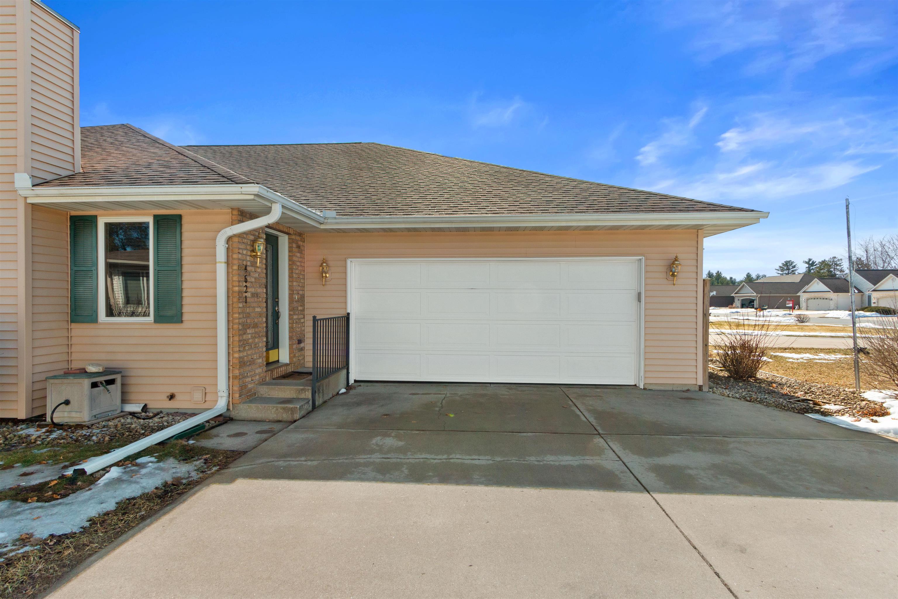 4621 RIDGEVIEW COURT, Wisconsin Rapids, Wisconsin 54494, 2 Bedrooms Bedrooms, ,2 BathroomsBathrooms,Residential,For Sale,4621 RIDGEVIEW COURT,22600865