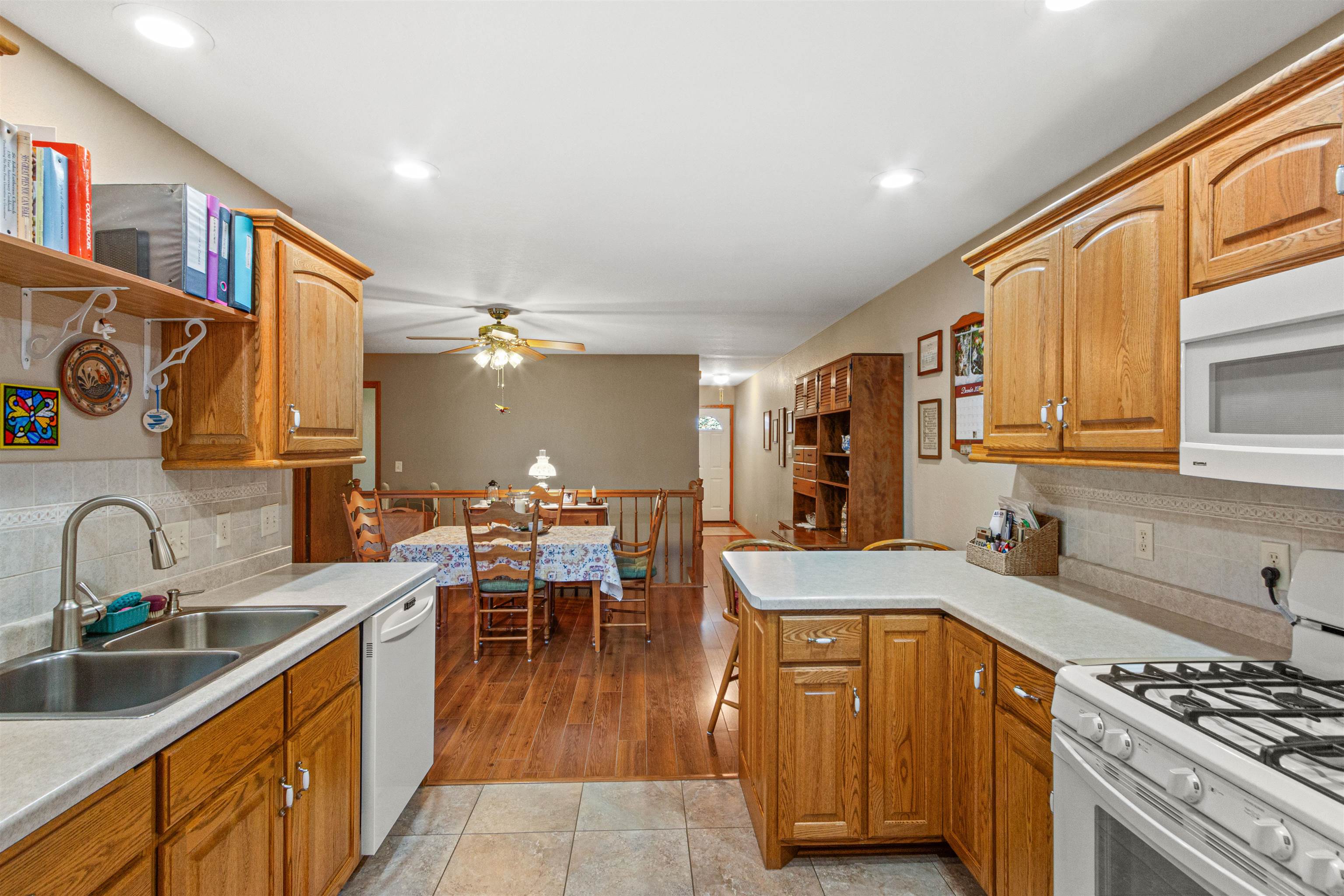 4621 RIDGEVIEW COURT, Wisconsin Rapids, Wisconsin 54494, 2 Bedrooms Bedrooms, ,2 BathroomsBathrooms,Residential,For Sale,4621 RIDGEVIEW COURT,22600865