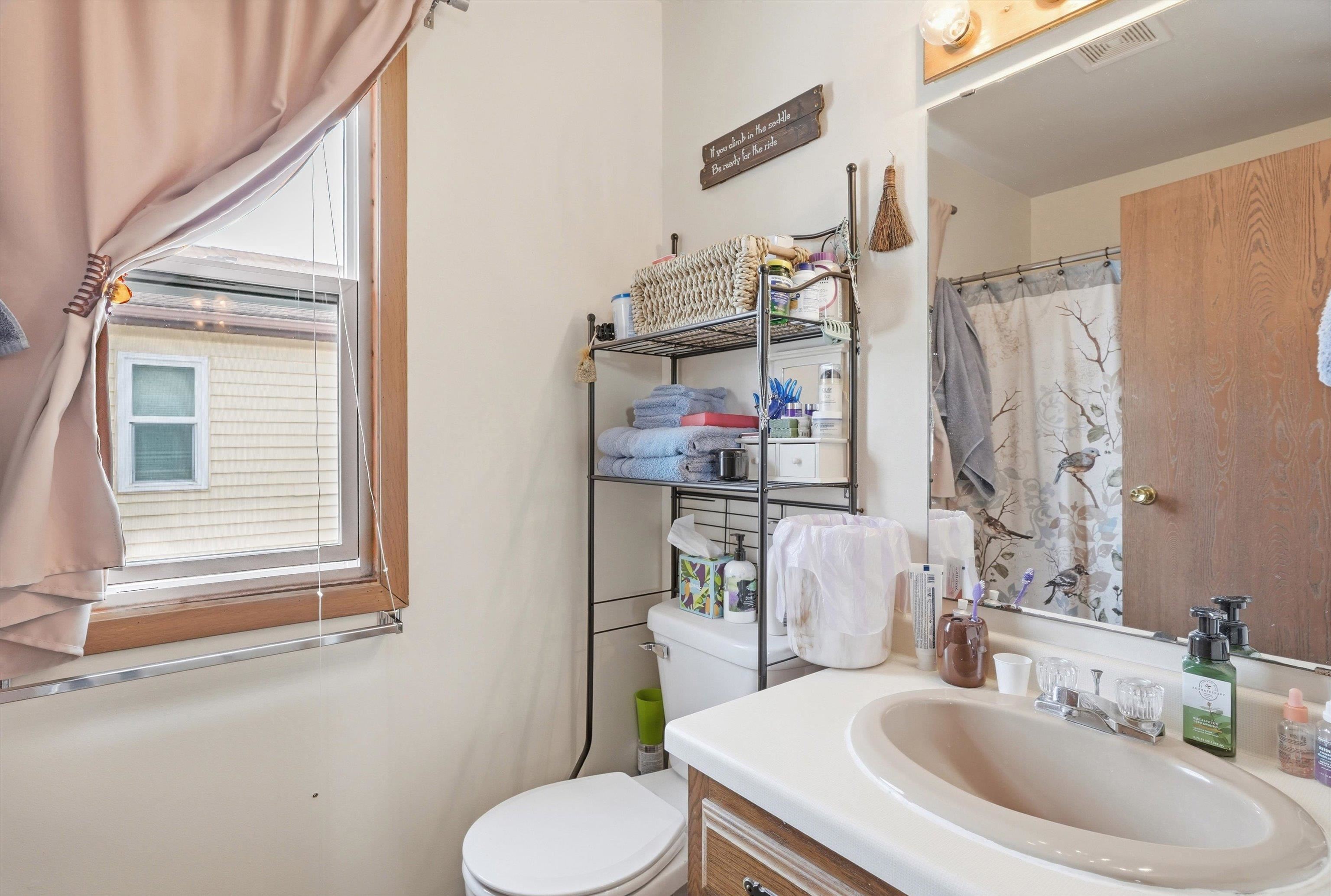 1304-1304a N HUME AVENUE, Marshfield, Wisconsin 54449, 2 Bedrooms Bedrooms, 5 Rooms Rooms,2 BathroomsBathrooms,Multi-family,For Sale,1304-1304a N HUME AVENUE,22600866