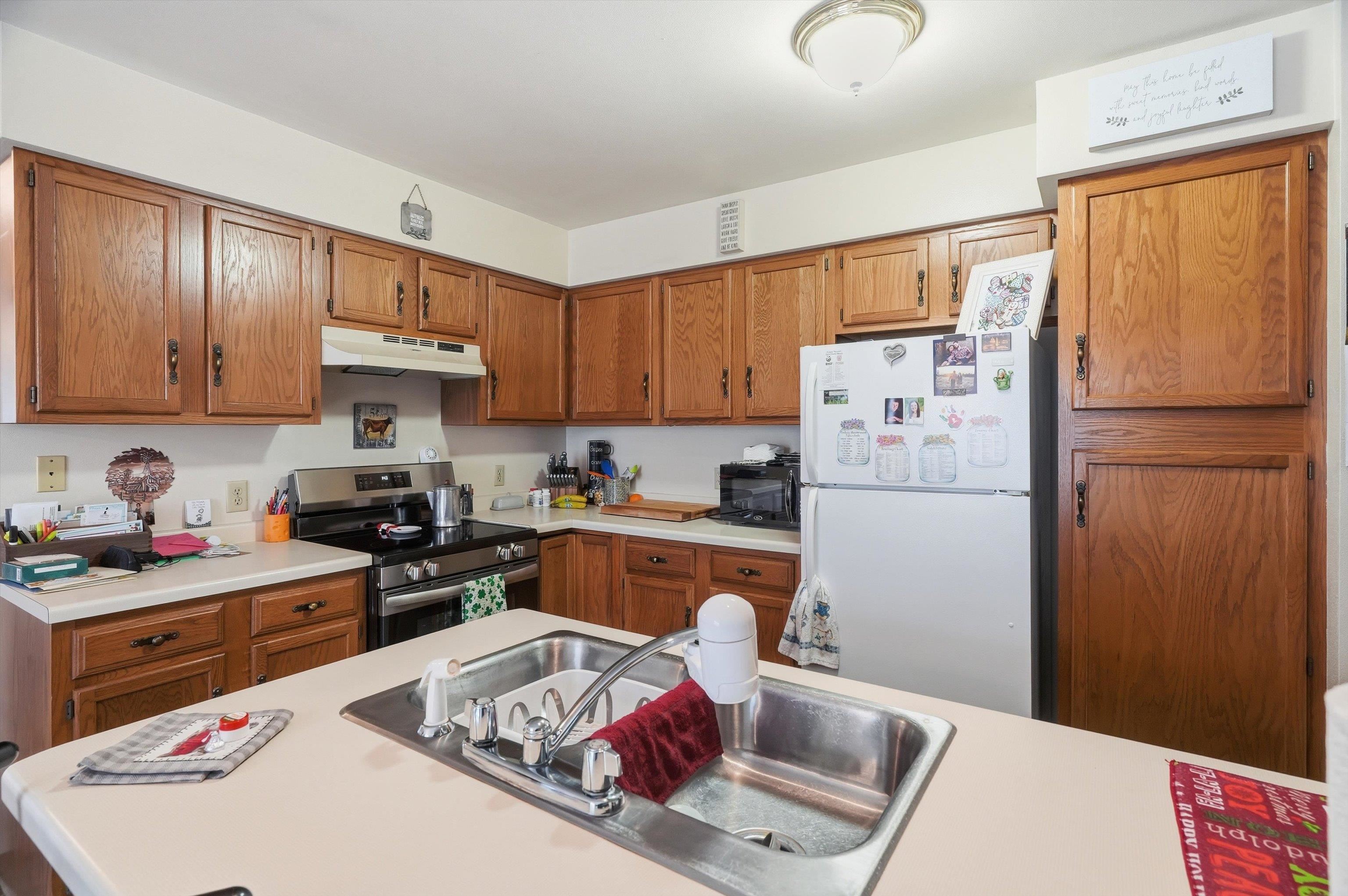 1304-1304a N HUME AVENUE, Marshfield, Wisconsin 54449, 2 Bedrooms Bedrooms, 5 Rooms Rooms,2 BathroomsBathrooms,Multi-family,For Sale,1304-1304a N HUME AVENUE,22600866