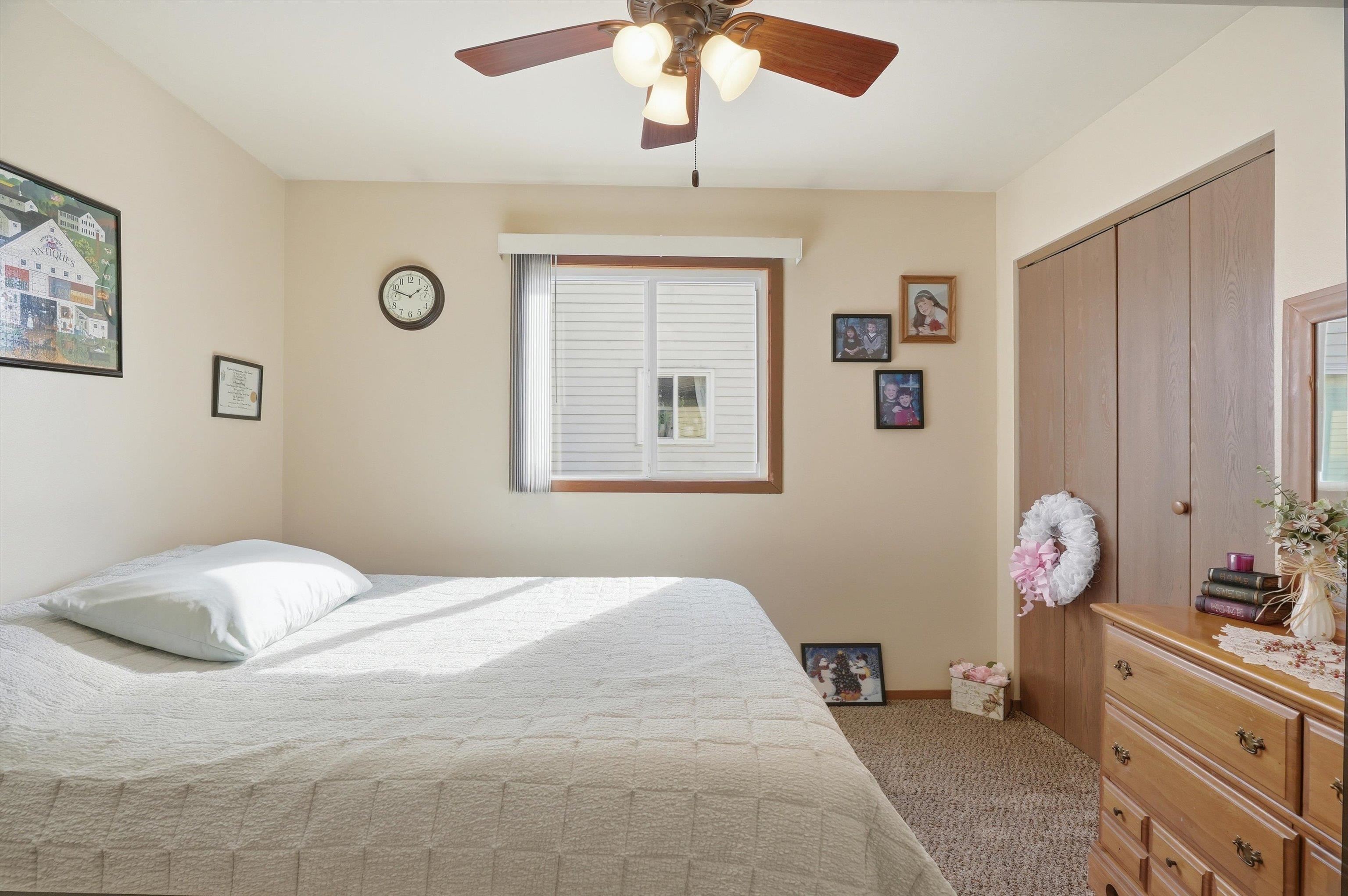 1304-1304a N HUME AVENUE, Marshfield, Wisconsin 54449, 2 Bedrooms Bedrooms, 5 Rooms Rooms,2 BathroomsBathrooms,Multi-family,For Sale,1304-1304a N HUME AVENUE,22600866