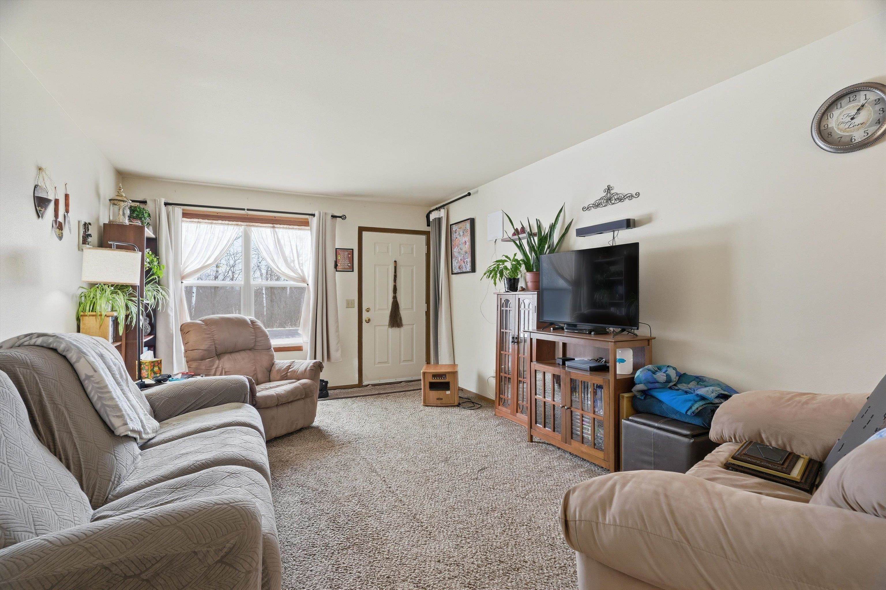 1304-1304a N HUME AVENUE, Marshfield, Wisconsin 54449, 2 Bedrooms Bedrooms, 5 Rooms Rooms,2 BathroomsBathrooms,Multi-family,For Sale,1304-1304a N HUME AVENUE,22600866