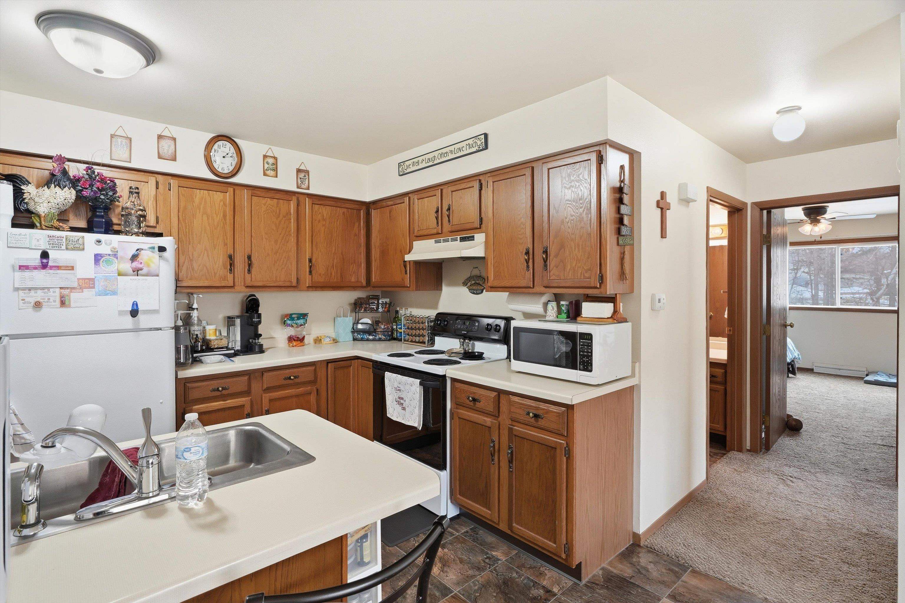 1304-1304a N HUME AVENUE, Marshfield, Wisconsin 54449, 2 Bedrooms Bedrooms, 5 Rooms Rooms,2 BathroomsBathrooms,Multi-family,For Sale,1304-1304a N HUME AVENUE,22600866