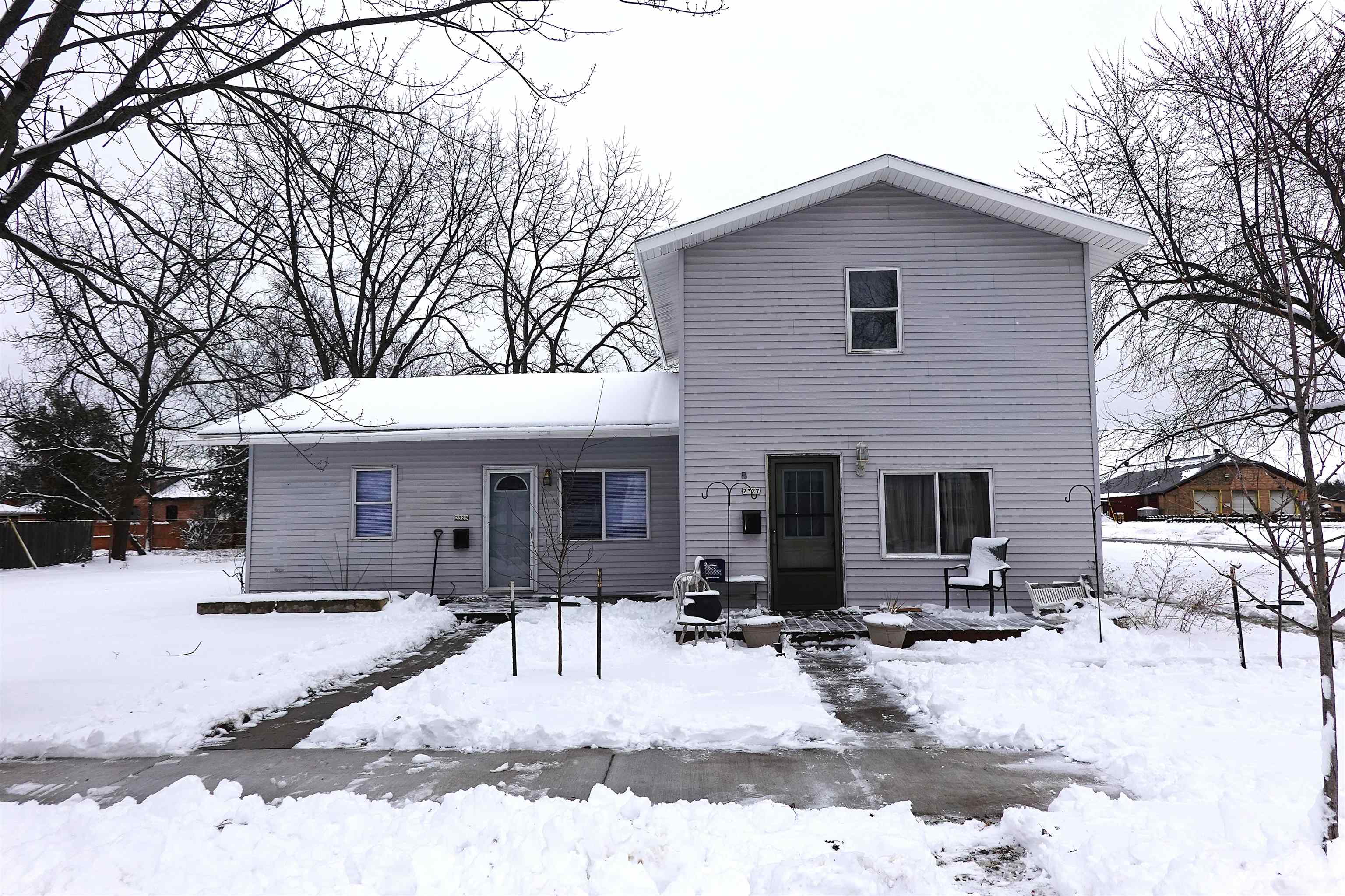 2325-2327 EAST AVENUE, Stevens Point, Wisconsin 54481, 3 Bedrooms Bedrooms, 5 Rooms Rooms,1 BathroomBathrooms,Multi-family,For Sale,2325-2327 EAST AVENUE,22600868