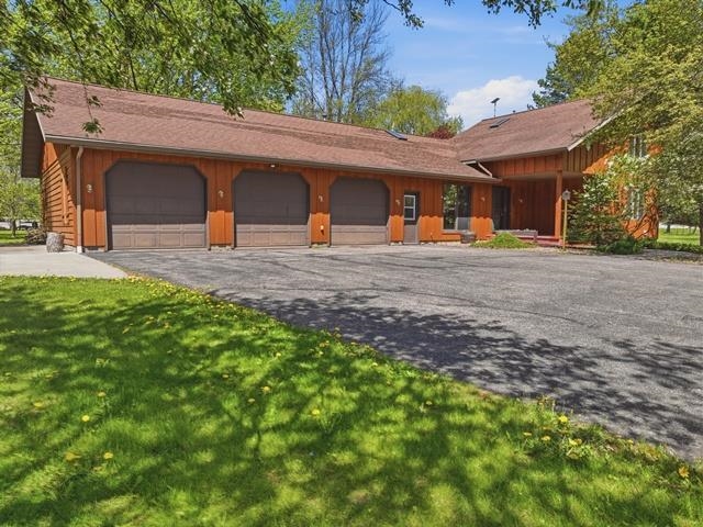 201425 GALVIN AVENUE, Marshfield, Wisconsin 54449, 3 Bedrooms Bedrooms, ,3 BathroomsBathrooms,Residential,For Sale,201425 GALVIN AVENUE,22600869
