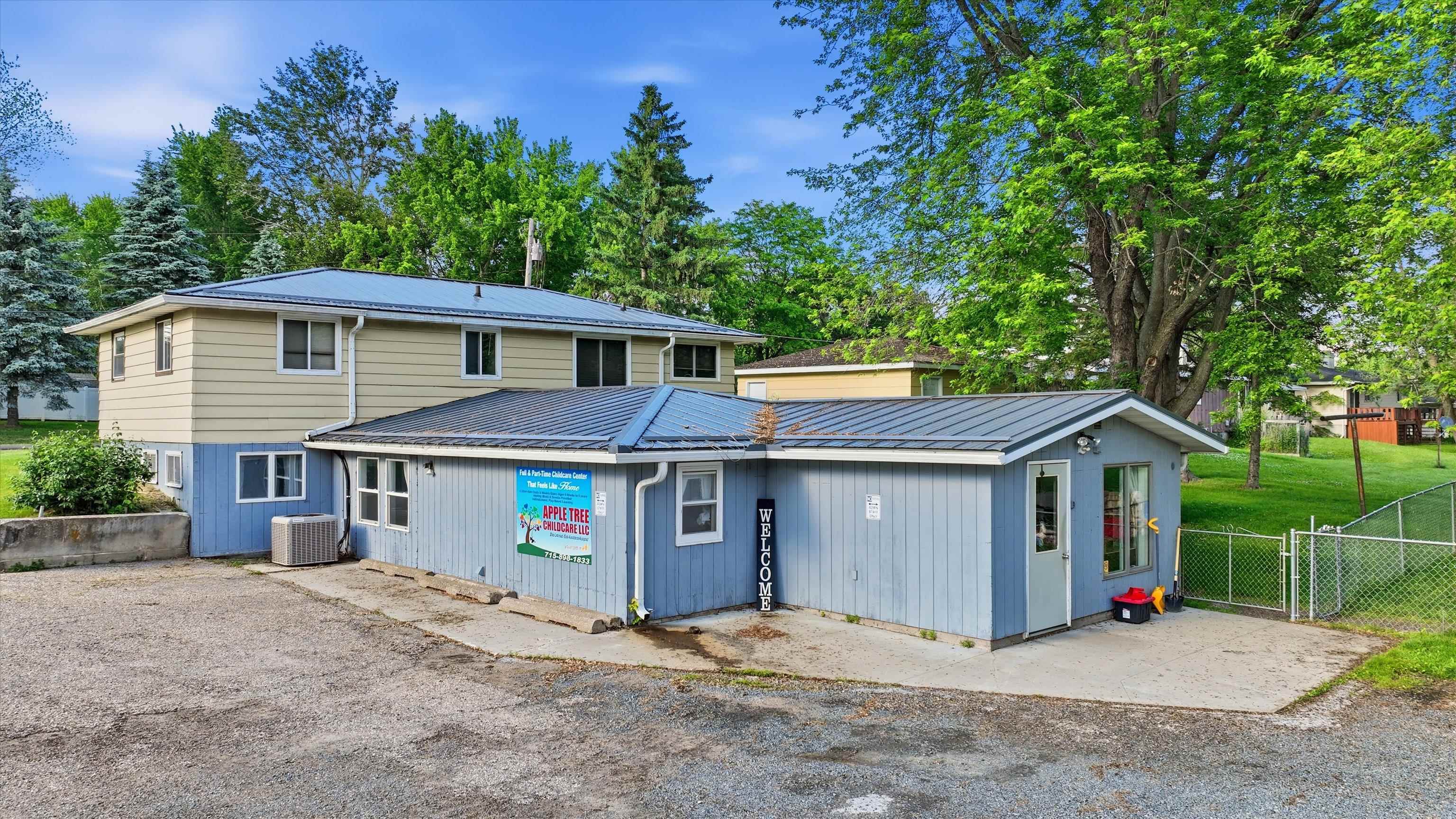806-808 E VILAS STREET, Marshfield, Wisconsin 54449, 2 Bedrooms Bedrooms, ,1 BathroomBathrooms,Multi-family,For Sale,806-808 E VILAS STREET,22600870