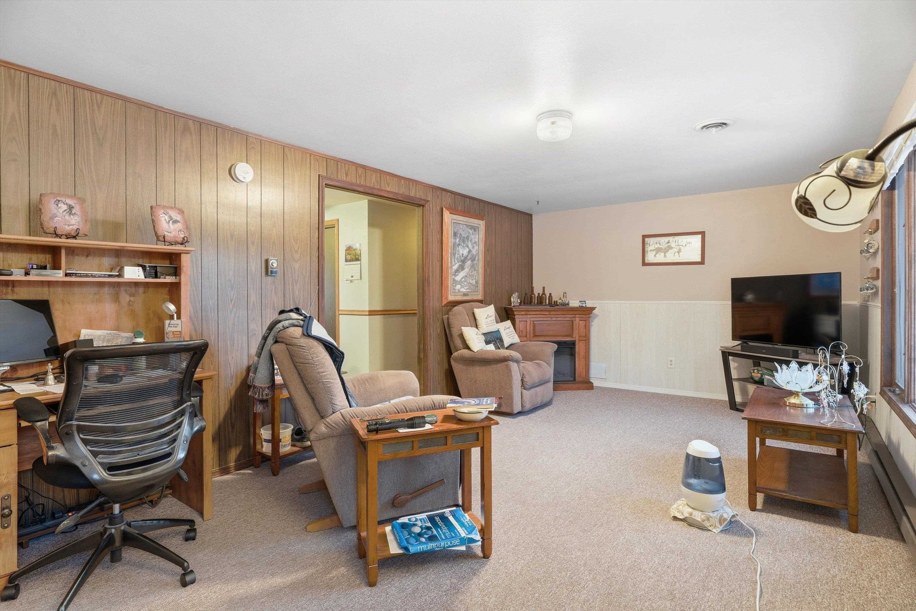 806-808 E VILAS STREET, Marshfield, Wisconsin 54449, 2 Bedrooms Bedrooms, ,1 BathroomBathrooms,Multi-family,For Sale,806-808 E VILAS STREET,22600870
