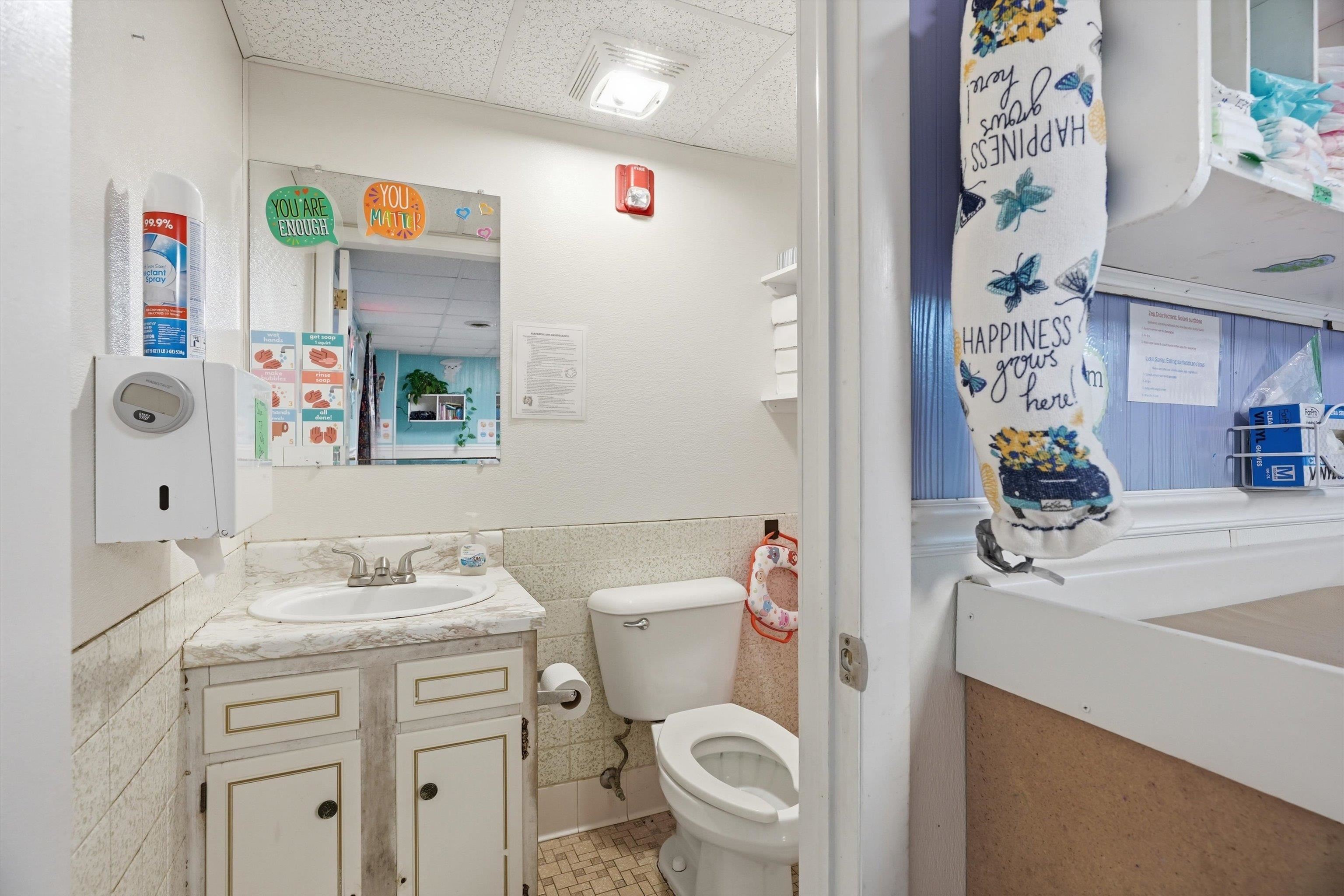 806-808 E VILAS STREET, Marshfield, Wisconsin 54449, 2 Bedrooms Bedrooms, ,1 BathroomBathrooms,Multi-family,For Sale,806-808 E VILAS STREET,22600870