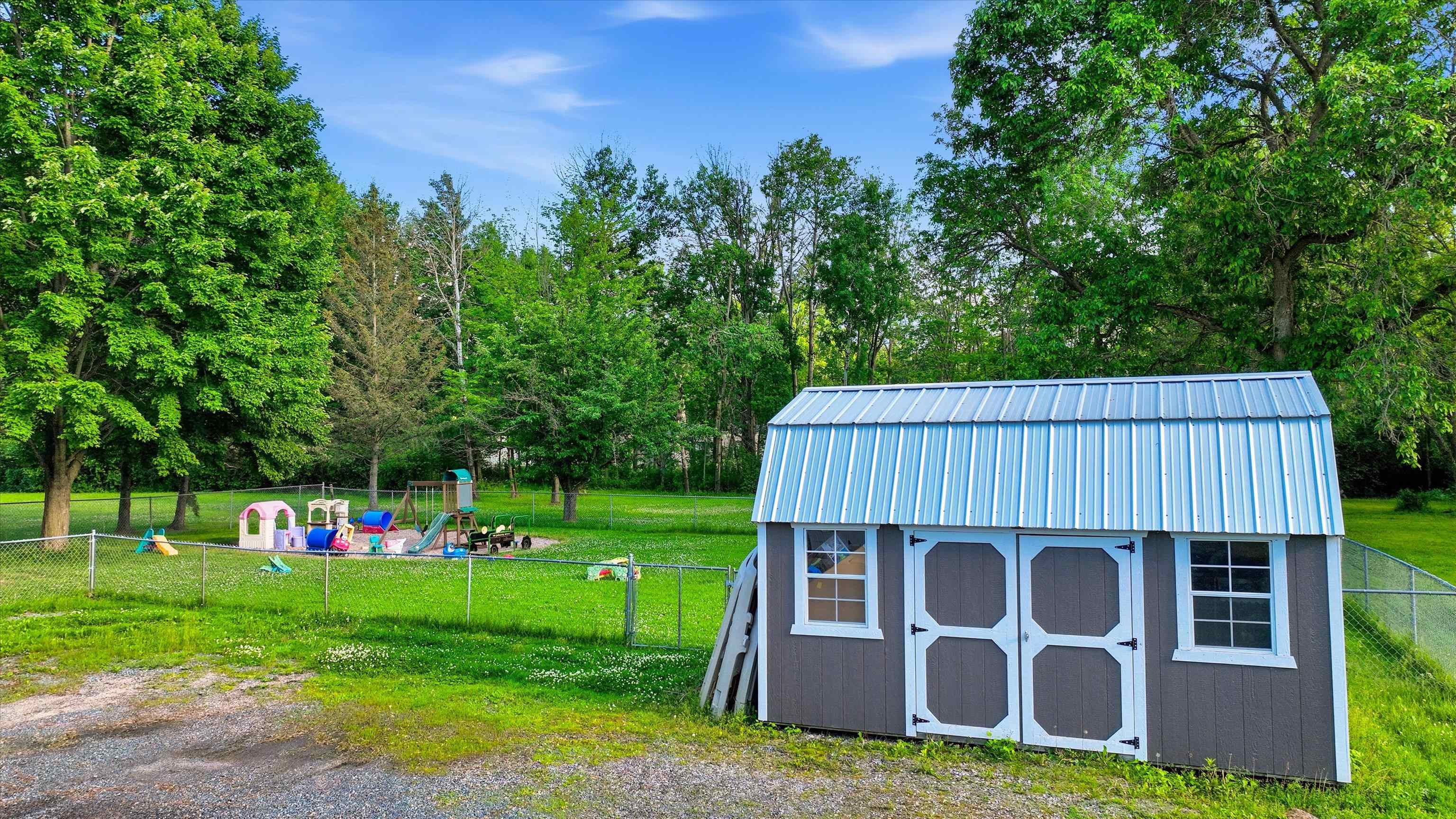 806-808 E VILAS STREET, Marshfield, Wisconsin 54449, 2 Bedrooms Bedrooms, ,1 BathroomBathrooms,Multi-family,For Sale,806-808 E VILAS STREET,22600870