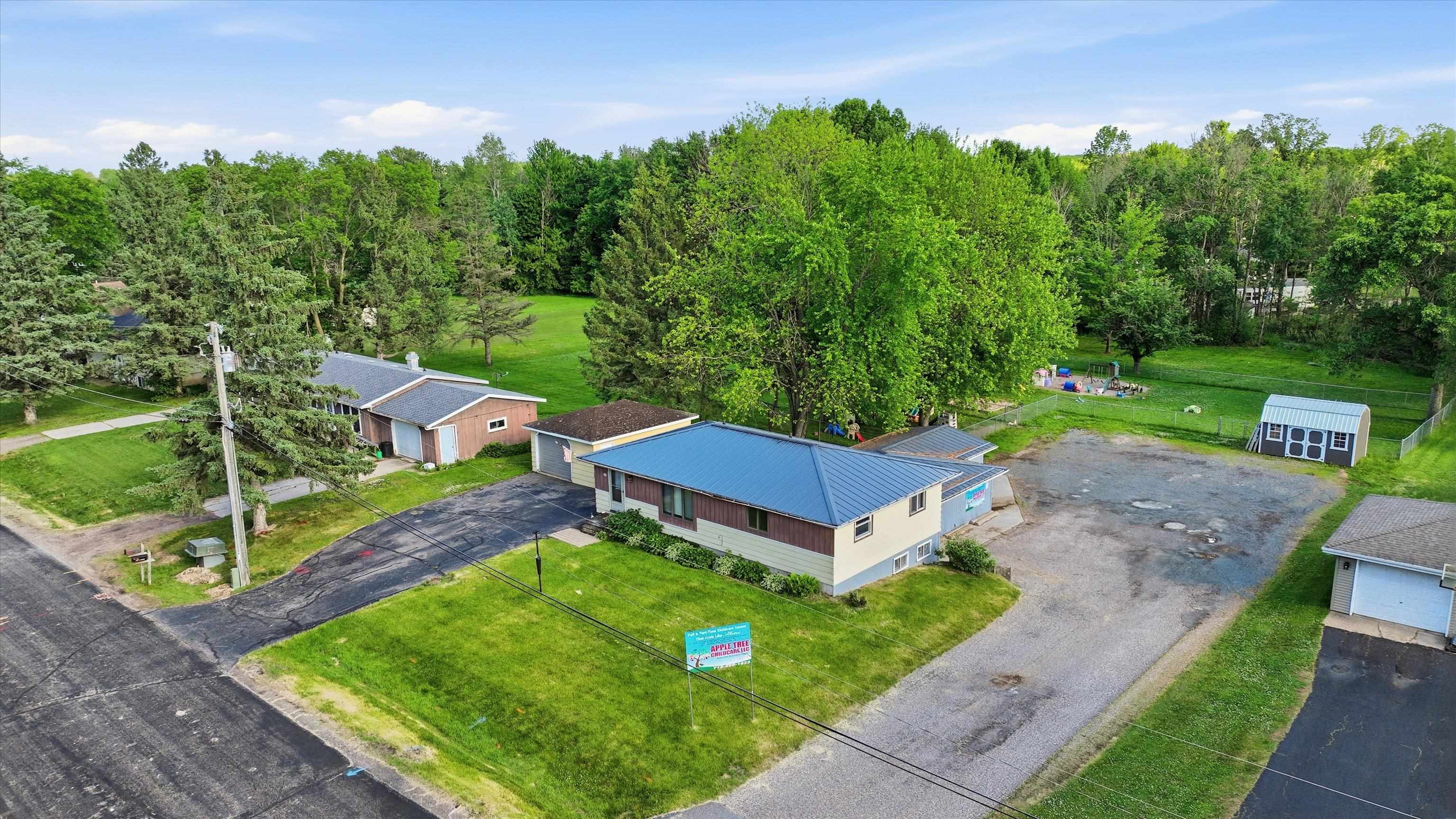 806-808 E VILAS STREET, Marshfield, Wisconsin 54449, 2 Bedrooms Bedrooms, ,1 BathroomBathrooms,Multi-family,For Sale,806-808 E VILAS STREET,22600870
