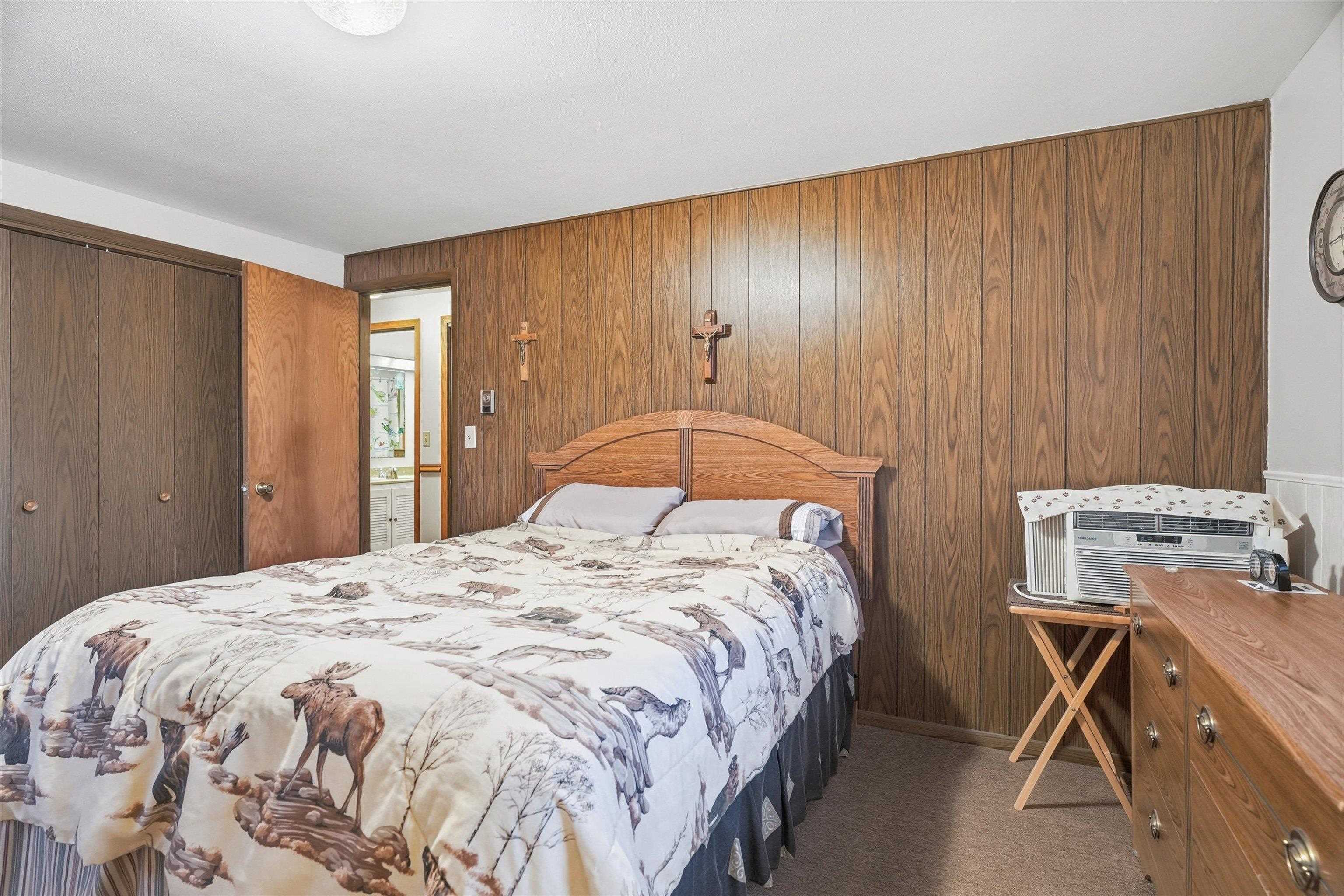 806-808 E VILAS STREET, Marshfield, Wisconsin 54449, 2 Bedrooms Bedrooms, ,1 BathroomBathrooms,Multi-family,For Sale,806-808 E VILAS STREET,22600870