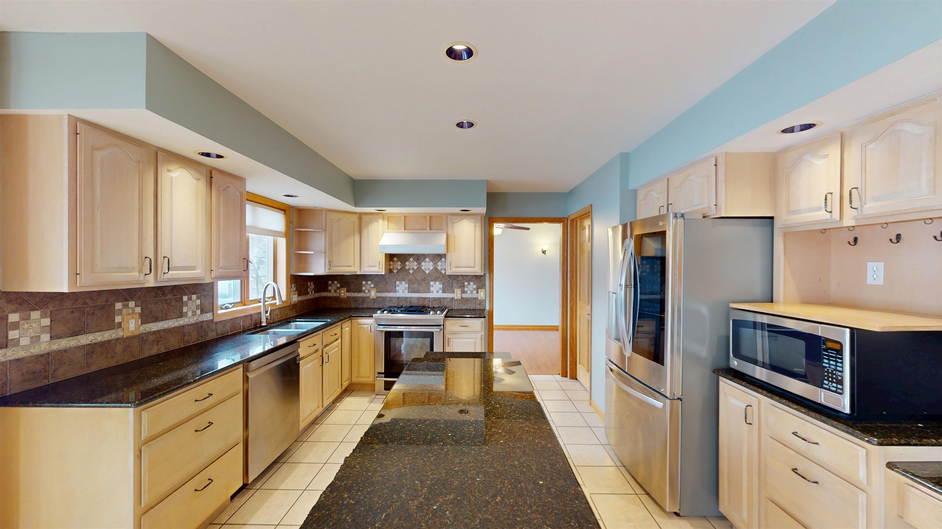 2112 W 3RD STREET, Marshfield, Wisconsin 54449, 6 Bedrooms Bedrooms, ,4 BathroomsBathrooms,Residential,For Sale,2112 W 3RD STREET,22600873