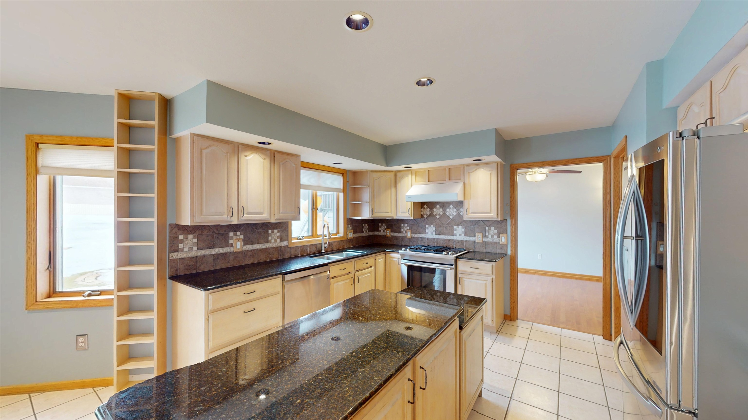 2112 W 3RD STREET, Marshfield, Wisconsin 54449, 6 Bedrooms Bedrooms, ,4 BathroomsBathrooms,Residential,For Sale,2112 W 3RD STREET,22600873