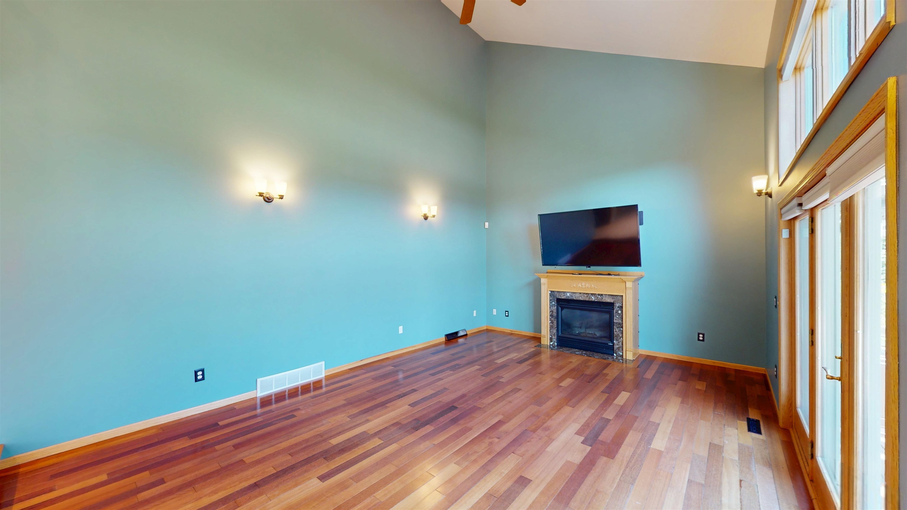 2112 W 3RD STREET, Marshfield, Wisconsin 54449, 6 Bedrooms Bedrooms, ,4 BathroomsBathrooms,Residential,For Sale,2112 W 3RD STREET,22600873