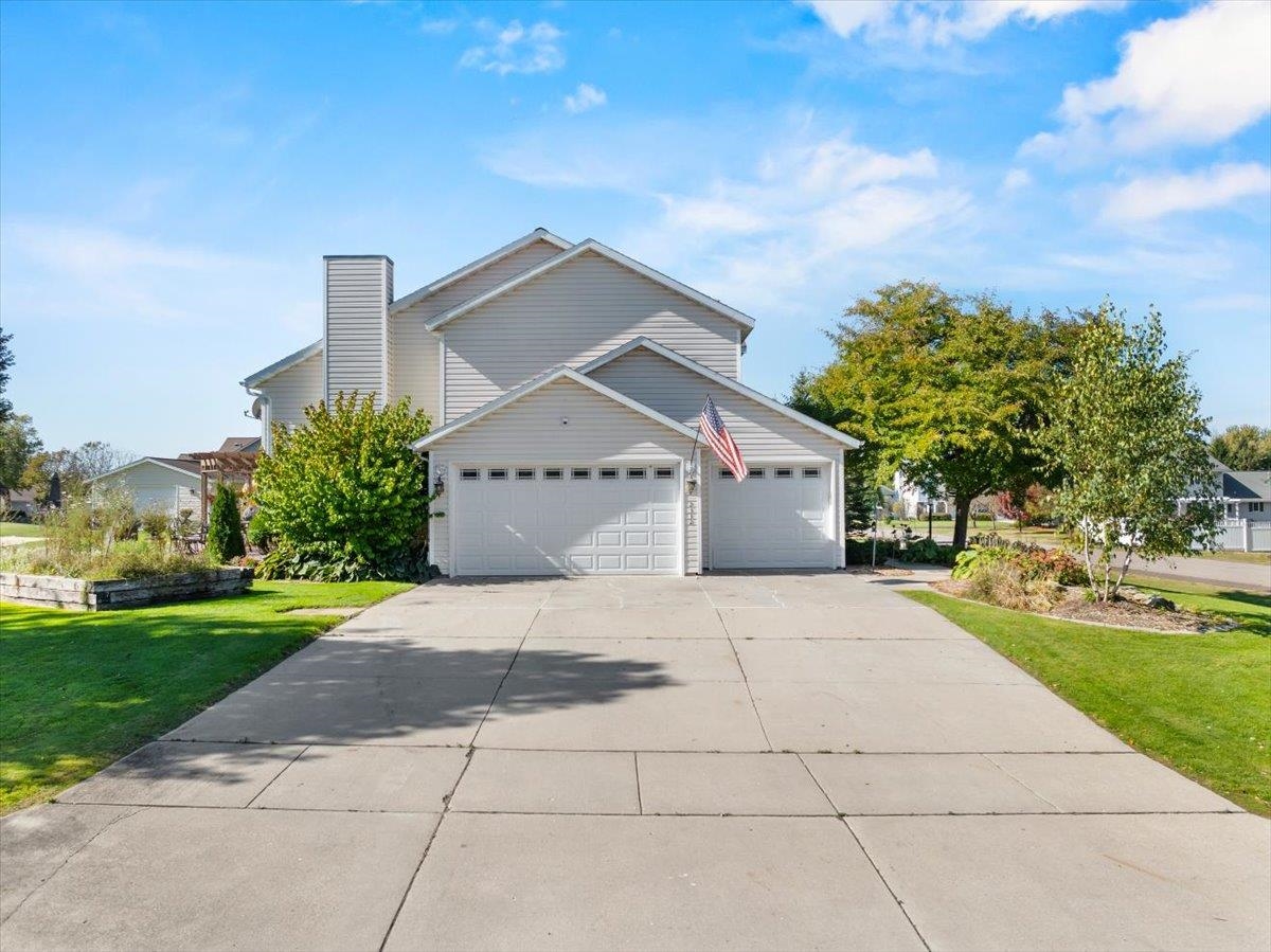 2112 W 3RD STREET, Marshfield, Wisconsin 54449, 6 Bedrooms Bedrooms, ,4 BathroomsBathrooms,Residential,For Sale,2112 W 3RD STREET,22600873