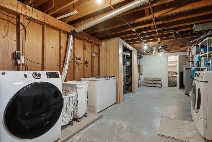 181 S RUSSELL STREET, Unity, Wisconsin 54488, 3 Bedrooms Bedrooms, ,1 BathroomBathrooms,Residential,For Sale,181 S RUSSELL STREET,22600875