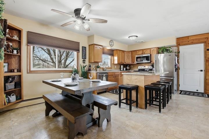 181 S RUSSELL STREET, Unity, Wisconsin 54488, 3 Bedrooms Bedrooms, ,1 BathroomBathrooms,Residential,For Sale,181 S RUSSELL STREET,22600875