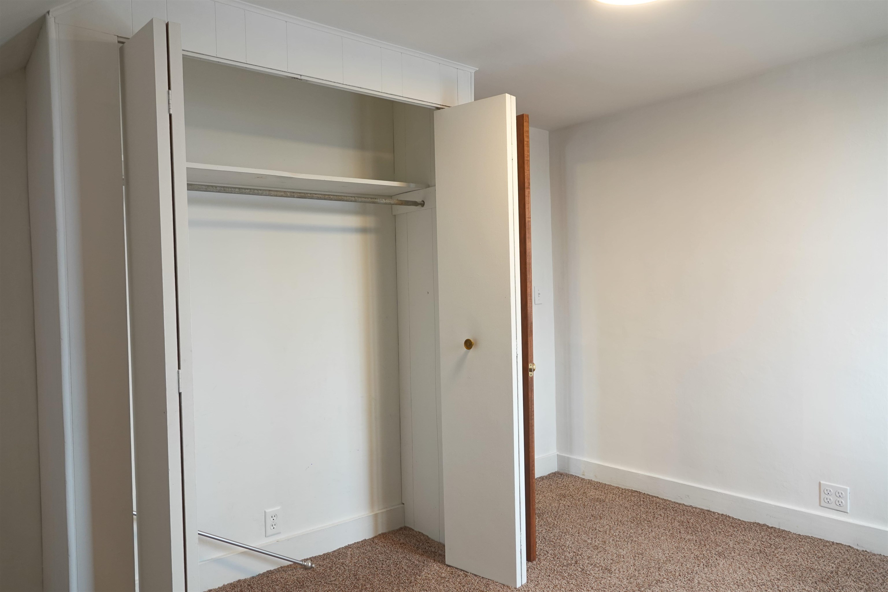 W5217 ELM AVENUE, Stetsonville, Wisconsin 54480, 5 Bedrooms Bedrooms, ,1 BathroomBathrooms,Residential,For Sale,W5217 ELM AVENUE,22600878