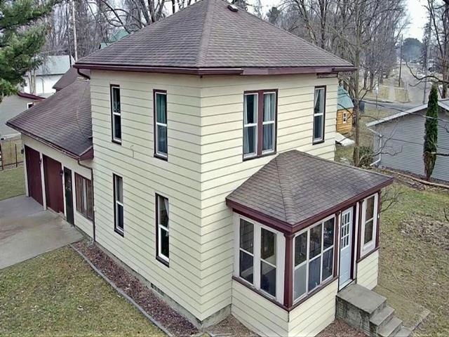 109 W 15TH STREET, Neillsville, Wisconsin 54456, 3 Bedrooms Bedrooms, ,2 BathroomsBathrooms,Residential,For Sale,109 W 15TH STREET,22600880