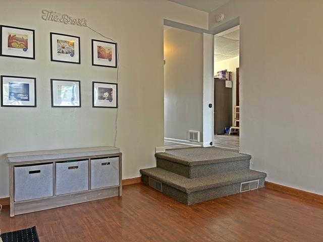 109 W 15TH STREET, Neillsville, Wisconsin 54456, 3 Bedrooms Bedrooms, ,2 BathroomsBathrooms,Residential,For Sale,109 W 15TH STREET,22600880