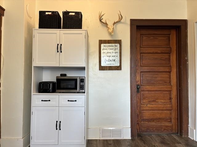 109 W 15TH STREET, Neillsville, Wisconsin 54456, 3 Bedrooms Bedrooms, ,2 BathroomsBathrooms,Residential,For Sale,109 W 15TH STREET,22600880