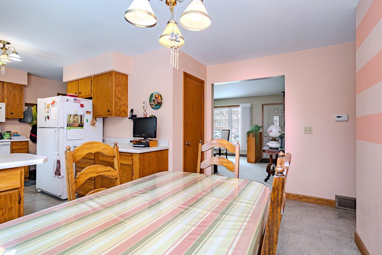 4620 STERNBERG AVENUE, Weston, Wisconsin 54476, 3 Bedrooms Bedrooms, ,2 BathroomsBathrooms,Residential,For Sale,4620 STERNBERG AVENUE,22600882