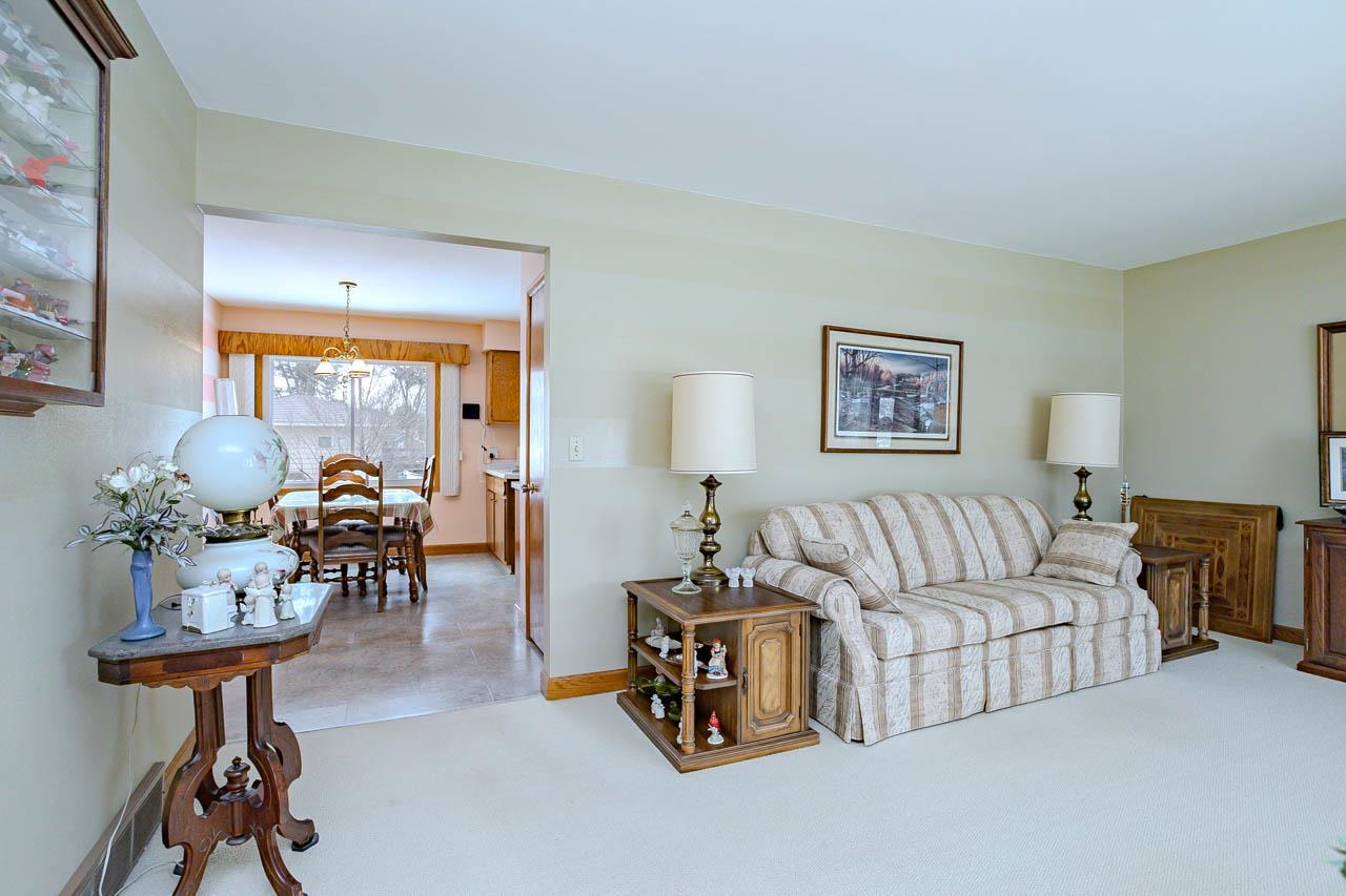 4620 STERNBERG AVENUE, Weston, Wisconsin 54476, 3 Bedrooms Bedrooms, ,2 BathroomsBathrooms,Residential,For Sale,4620 STERNBERG AVENUE,22600882