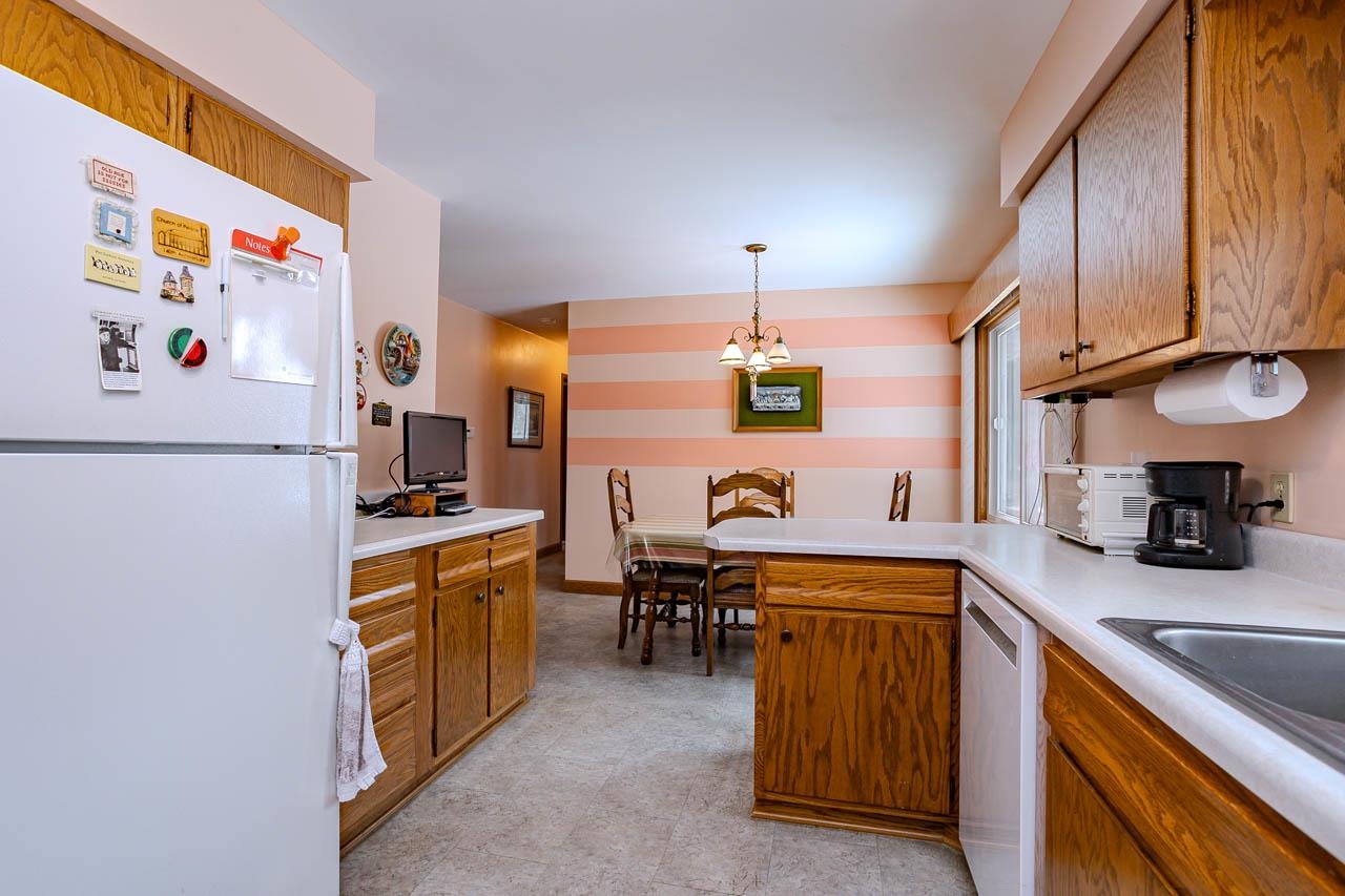 4620 STERNBERG AVENUE, Weston, Wisconsin 54476, 3 Bedrooms Bedrooms, ,2 BathroomsBathrooms,Residential,For Sale,4620 STERNBERG AVENUE,22600882